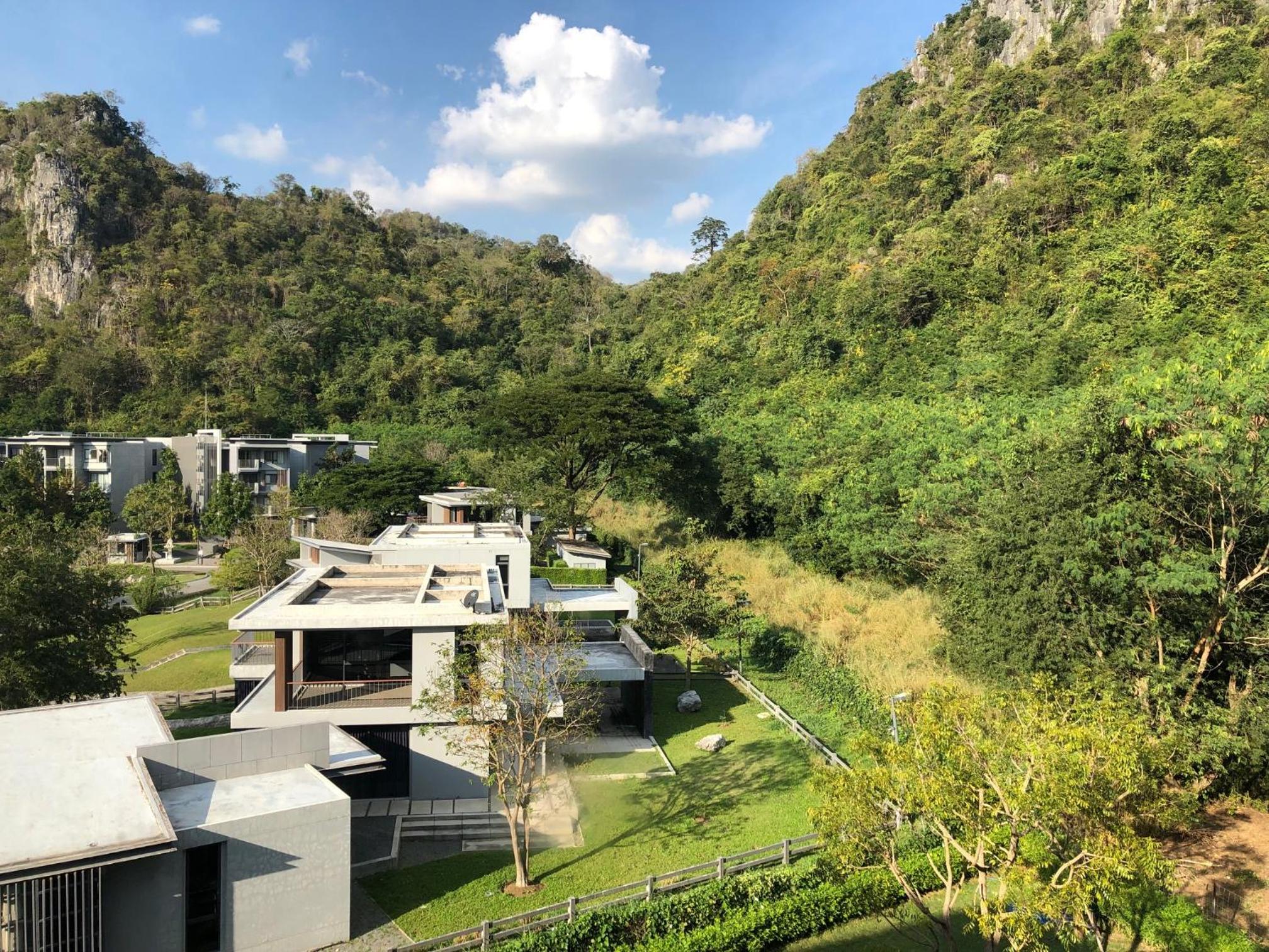 The Valley Moutain Khaoyai view 2