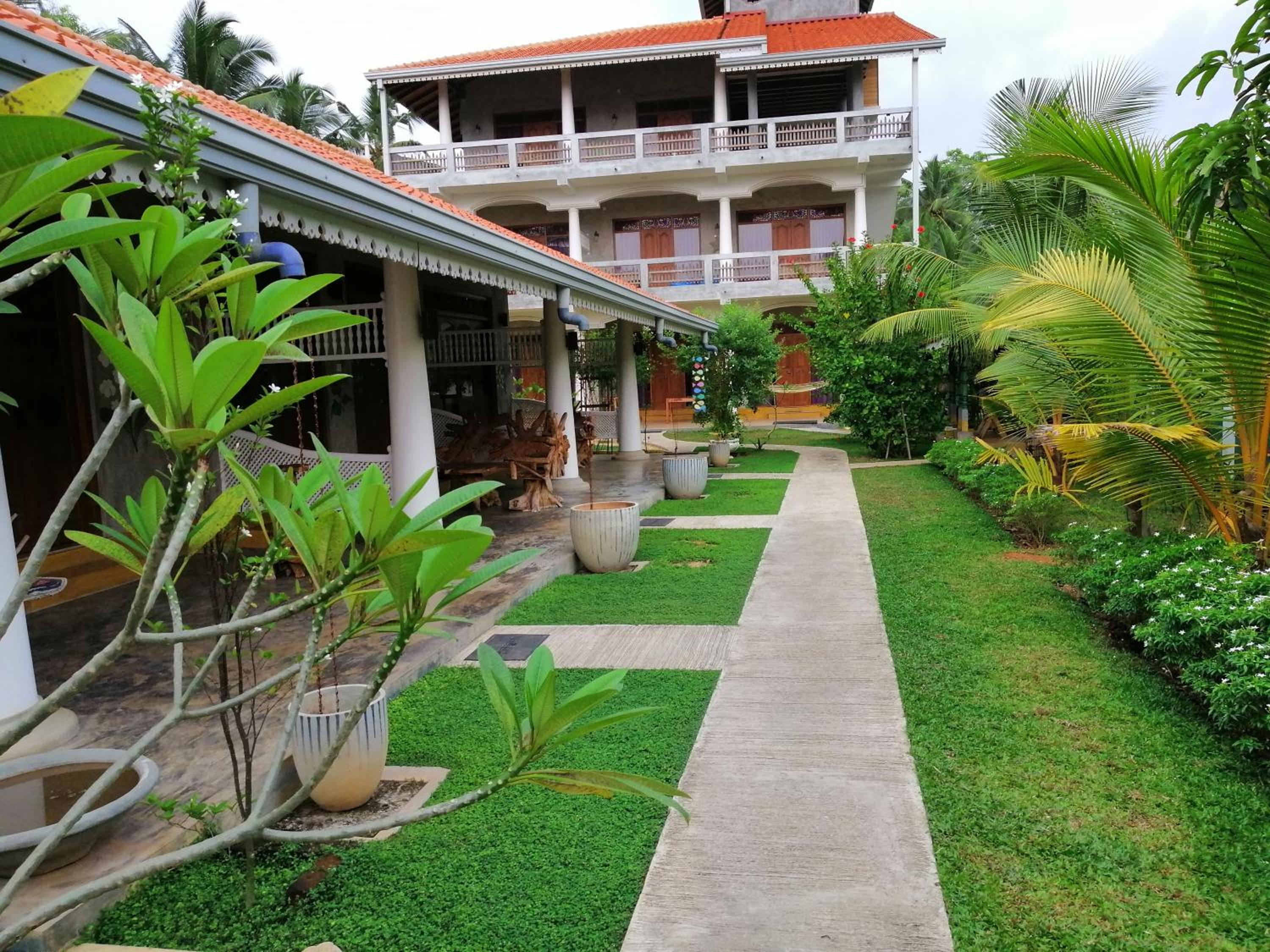 Thambili Cabanas