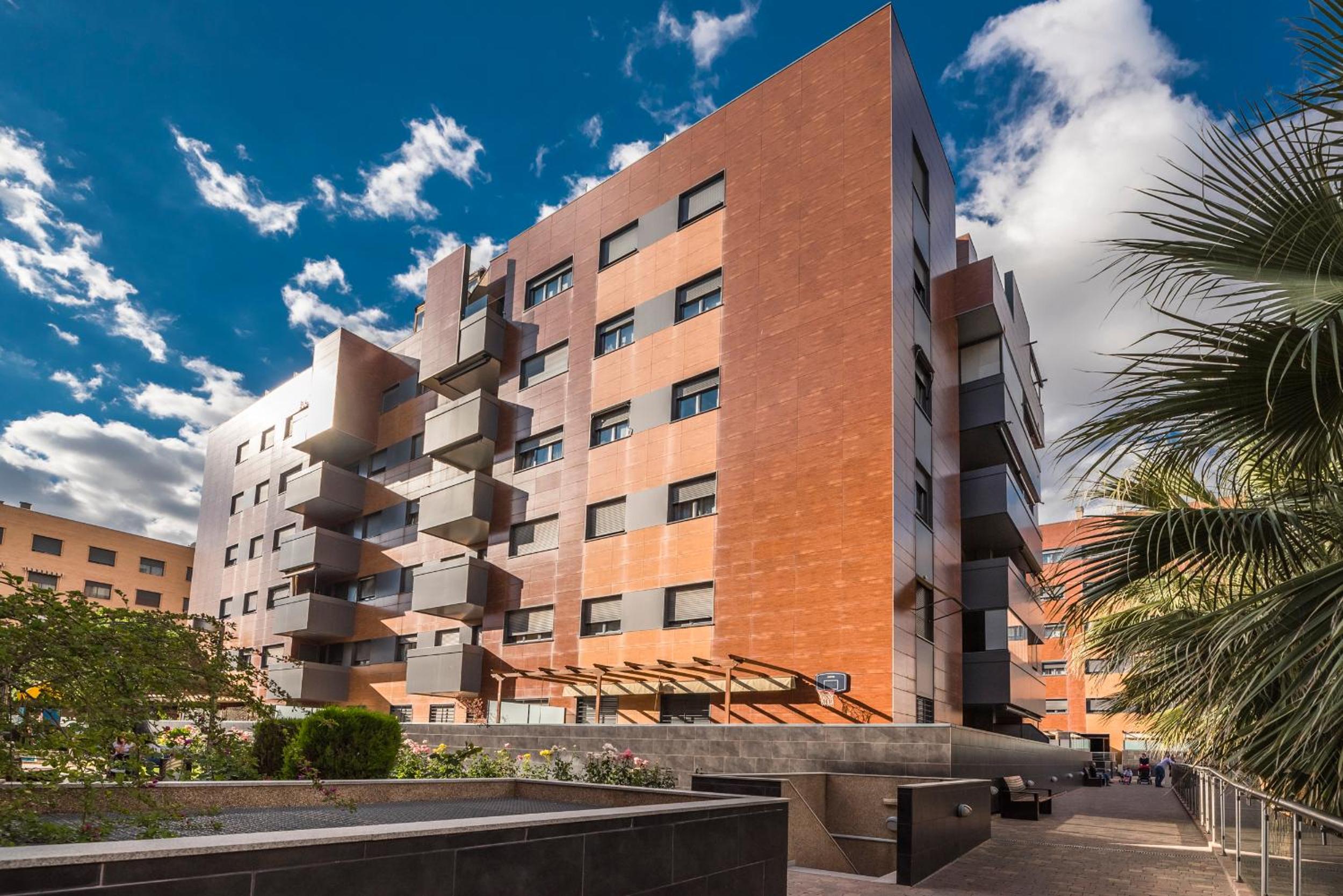 EnjoyGranada EMIR 3F - POOL, GYM & Free Parking
