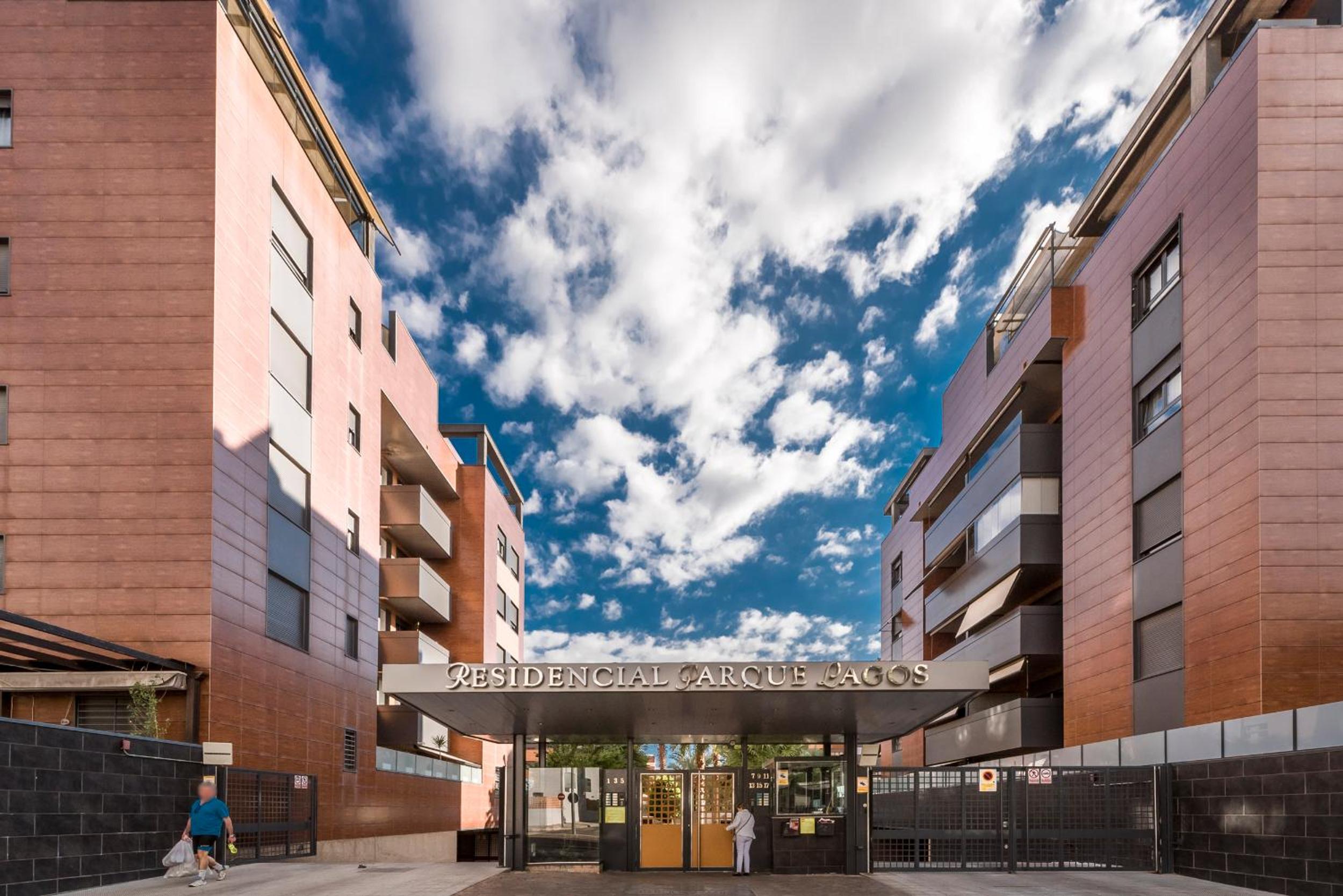 EnjoyGranada EMIR 3F - POOL, GYM & Free Parking
