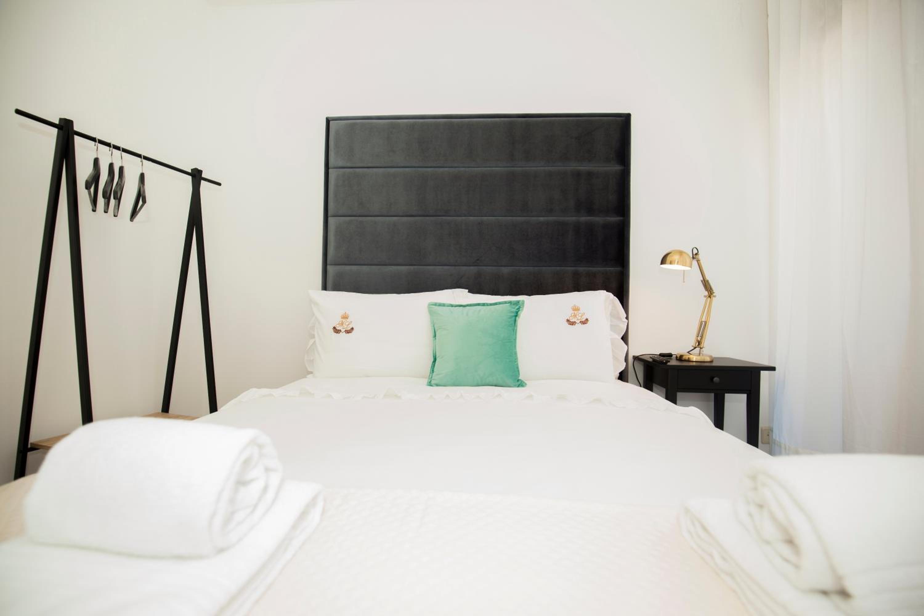 ML Apartments Charming Rooms view 3