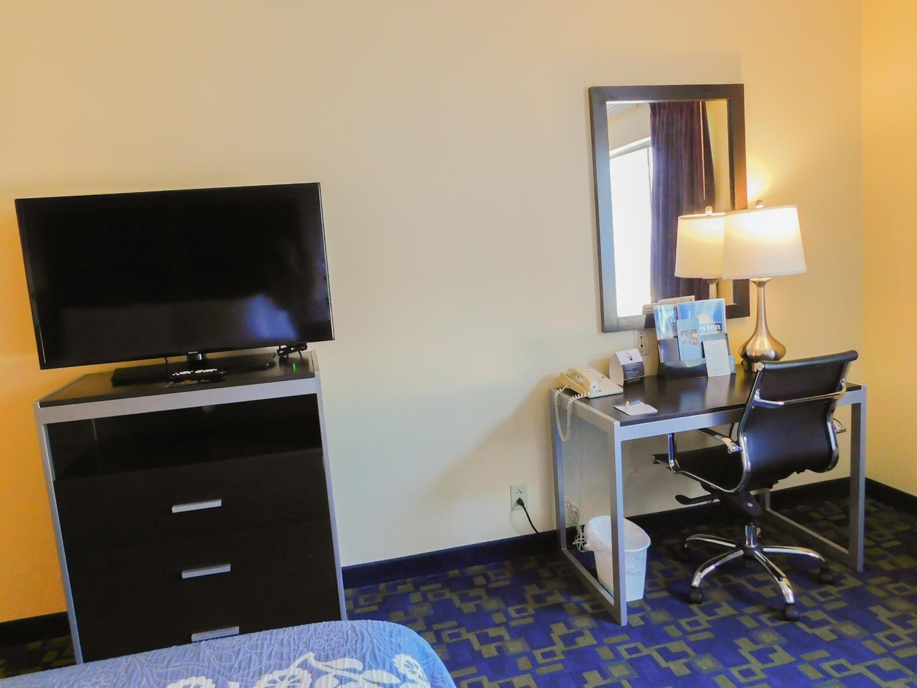 Days Inn & Suites by Wyndham Pocahontas