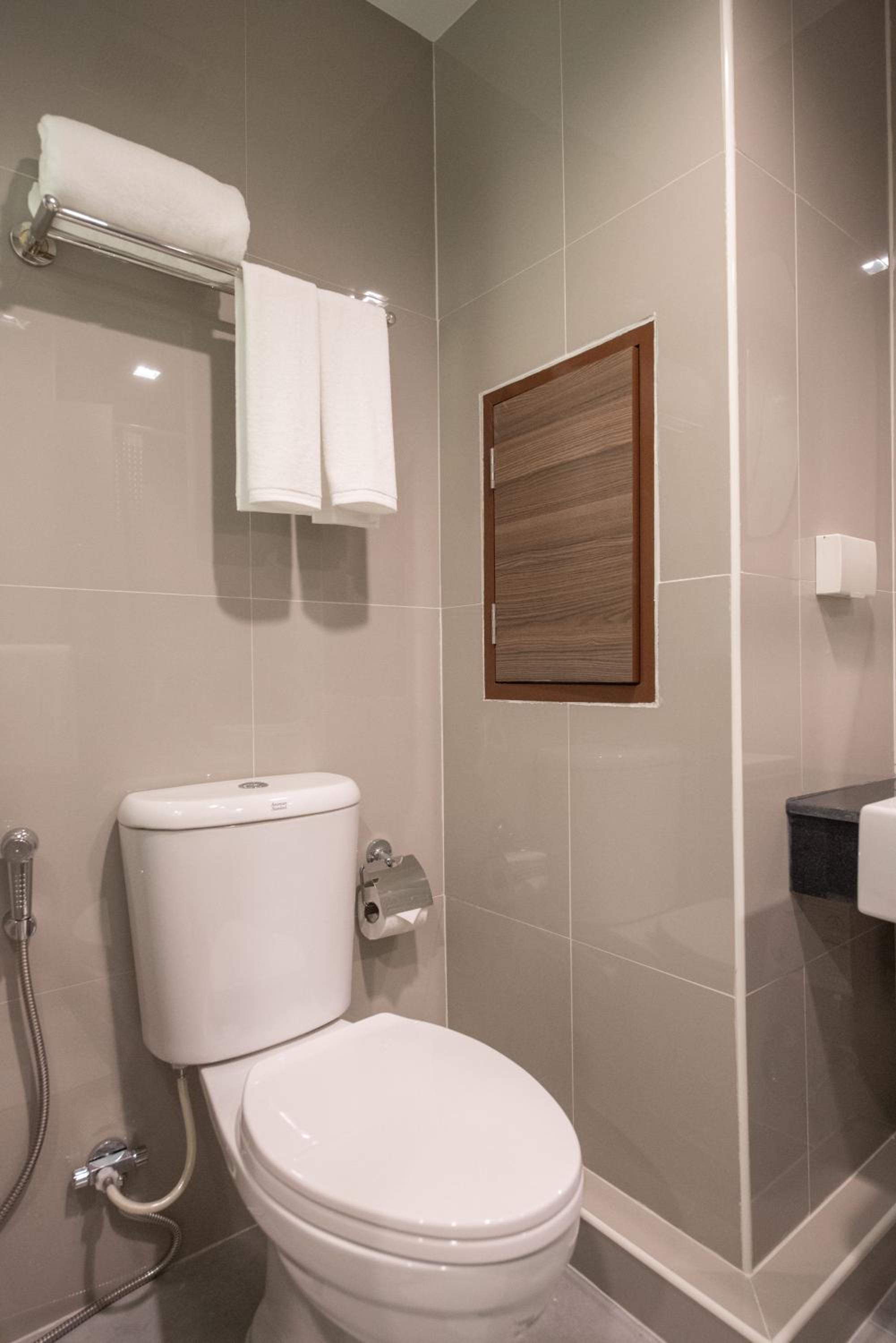 Sovereign Group Hotel at Pratunam