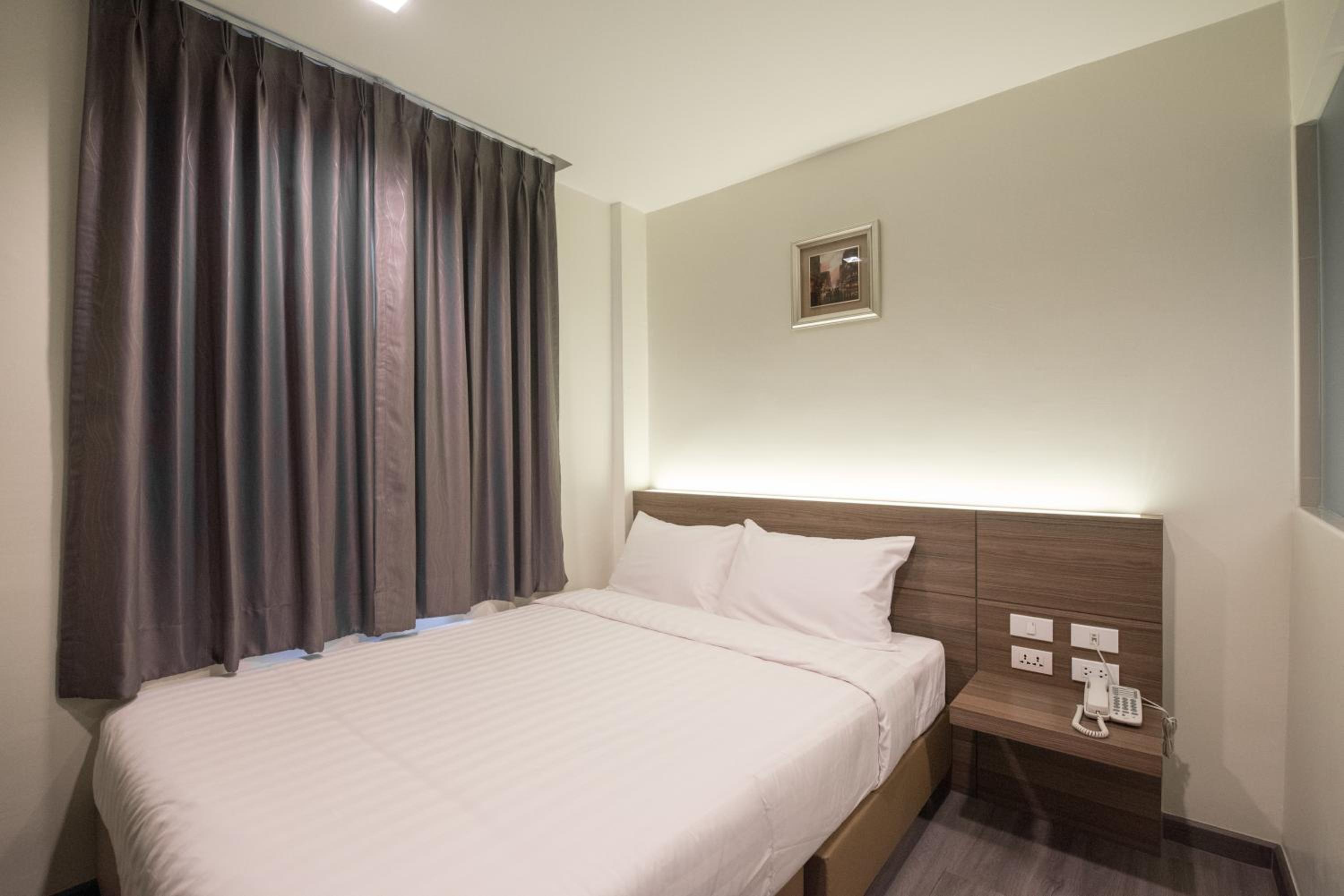 Sovereign Group Hotel at Pratunam
