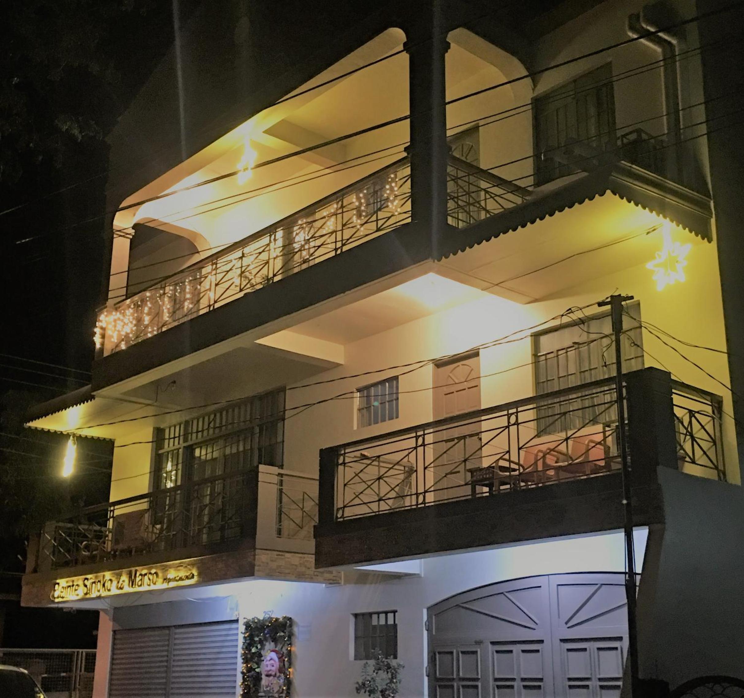 Beinte Singko de Marso Apartments