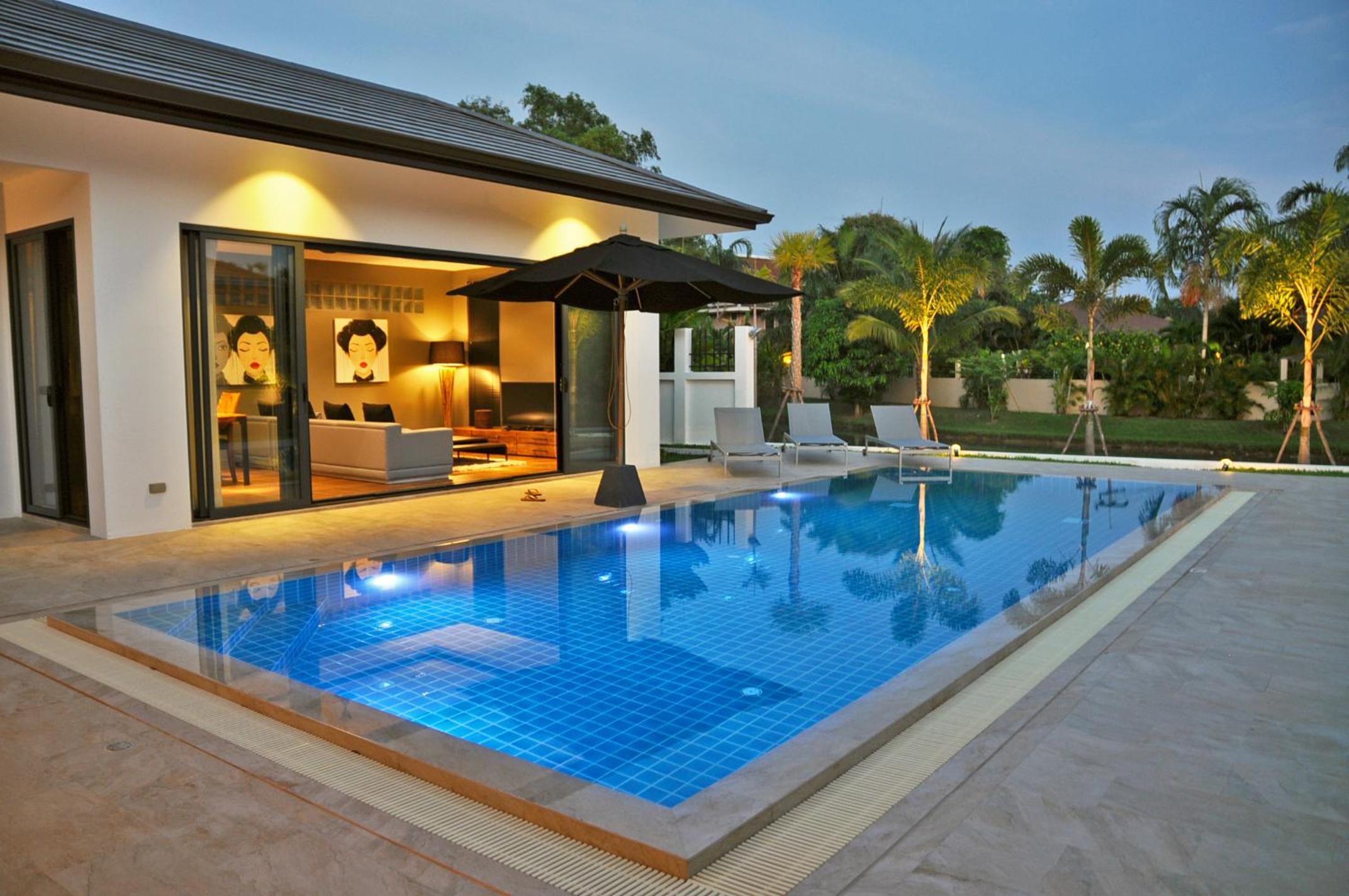 Phuket Private Holiday Rental 3 Bedrooms - Lagoon view 5