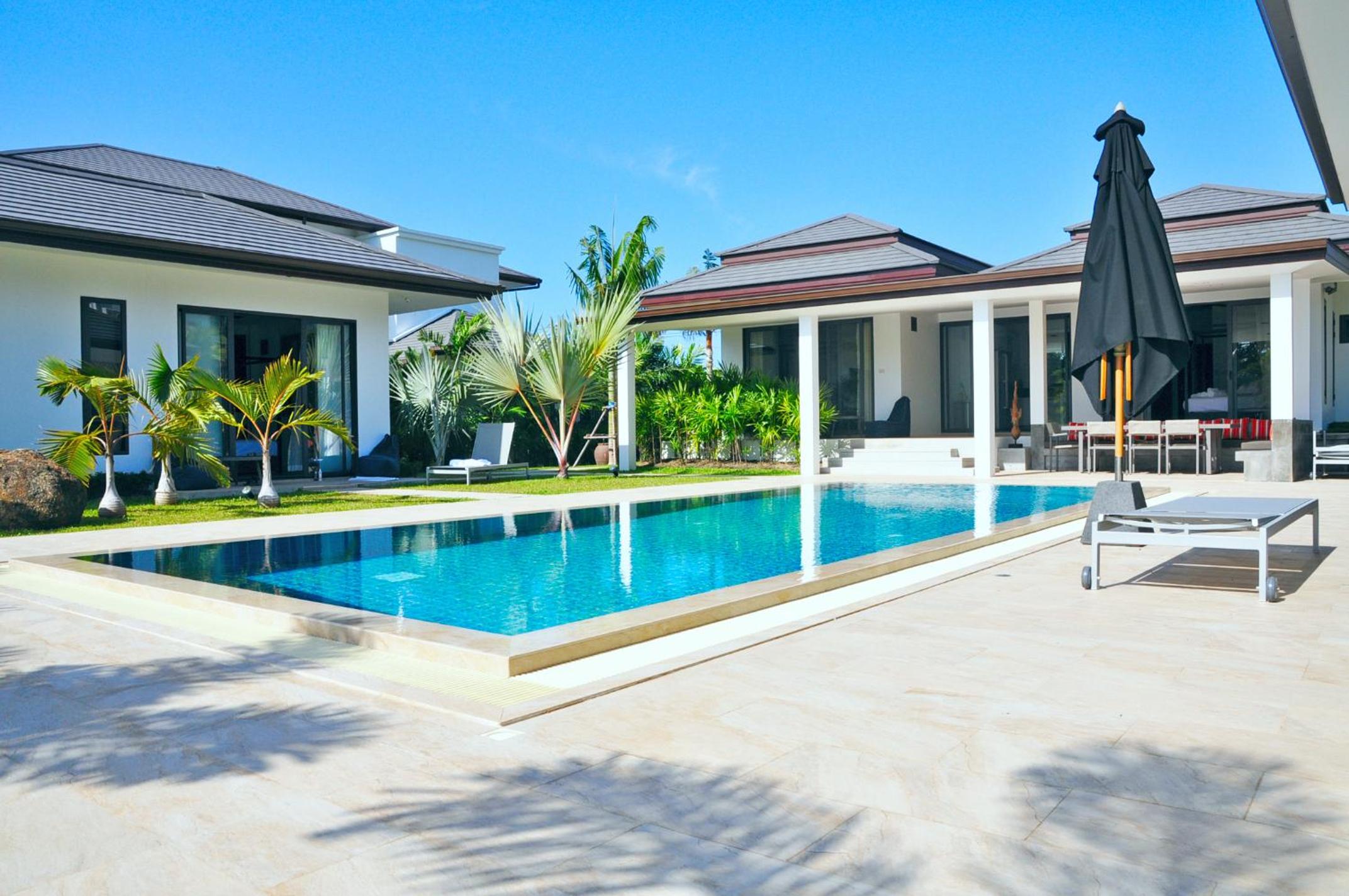 Phuket Private Holiday Rental 3 Bedrooms - Lagoon view 4