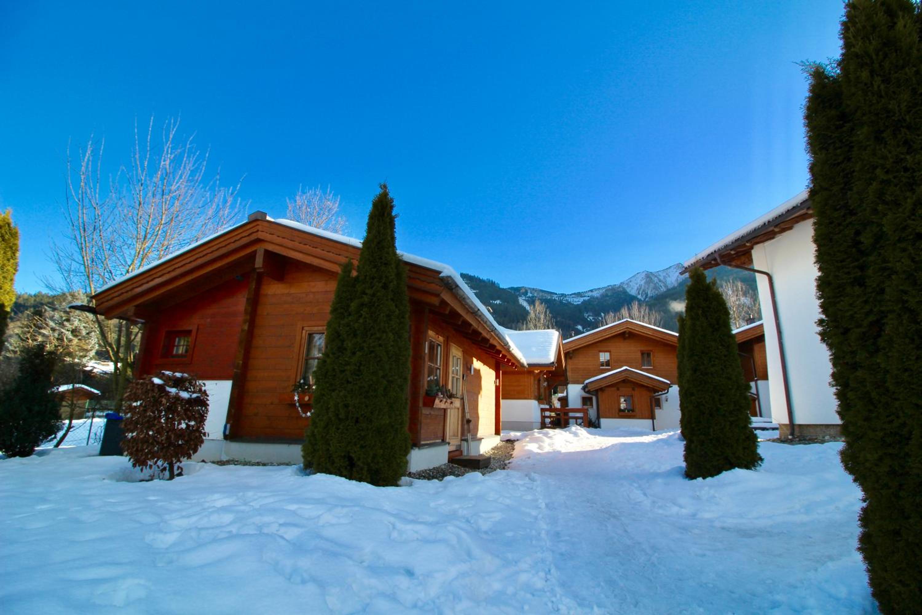 Dorfchalets & Apartments - in Kaprun centre including FREE entry Tauern Spa and Summer Card