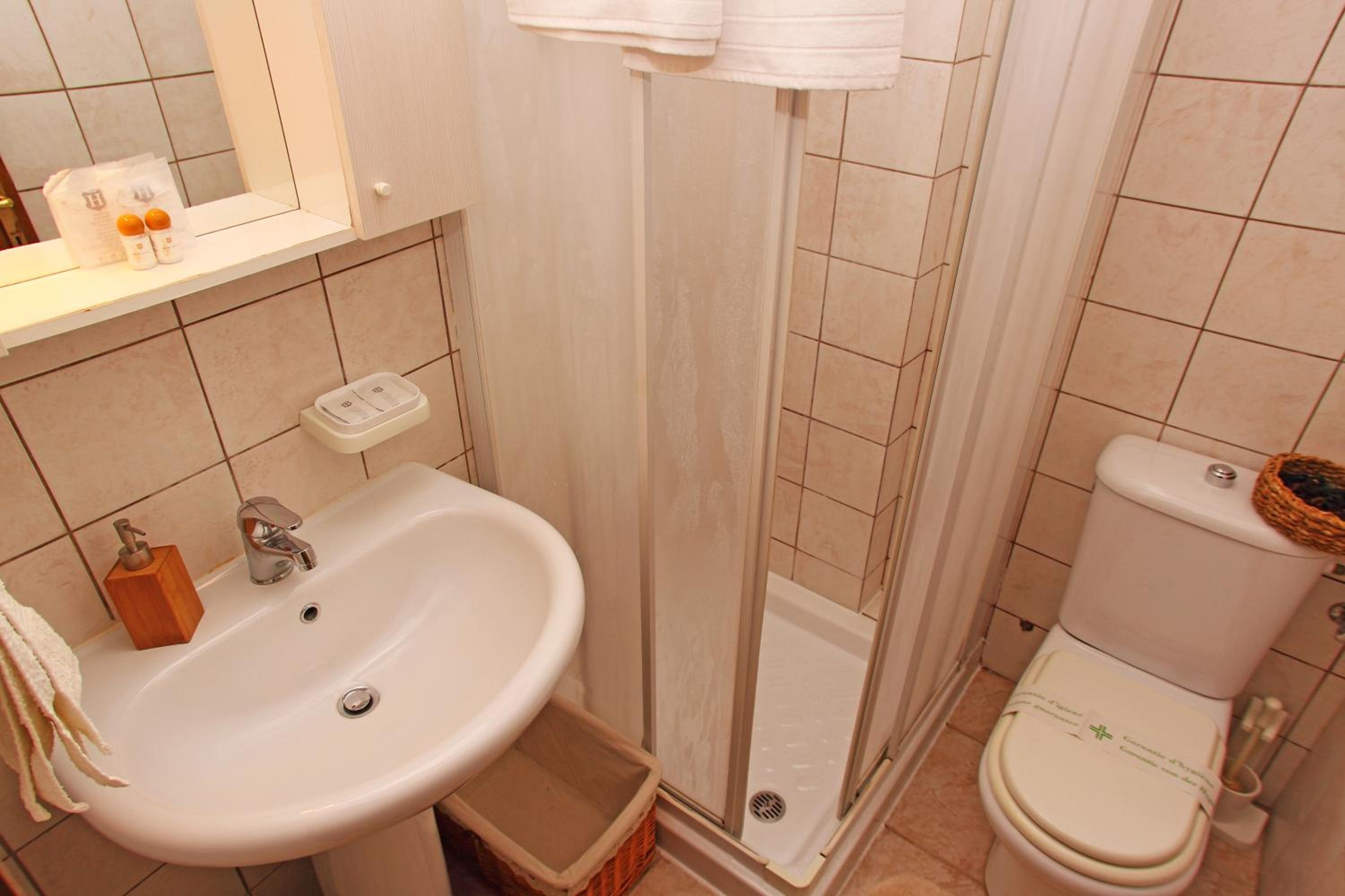Photo 43