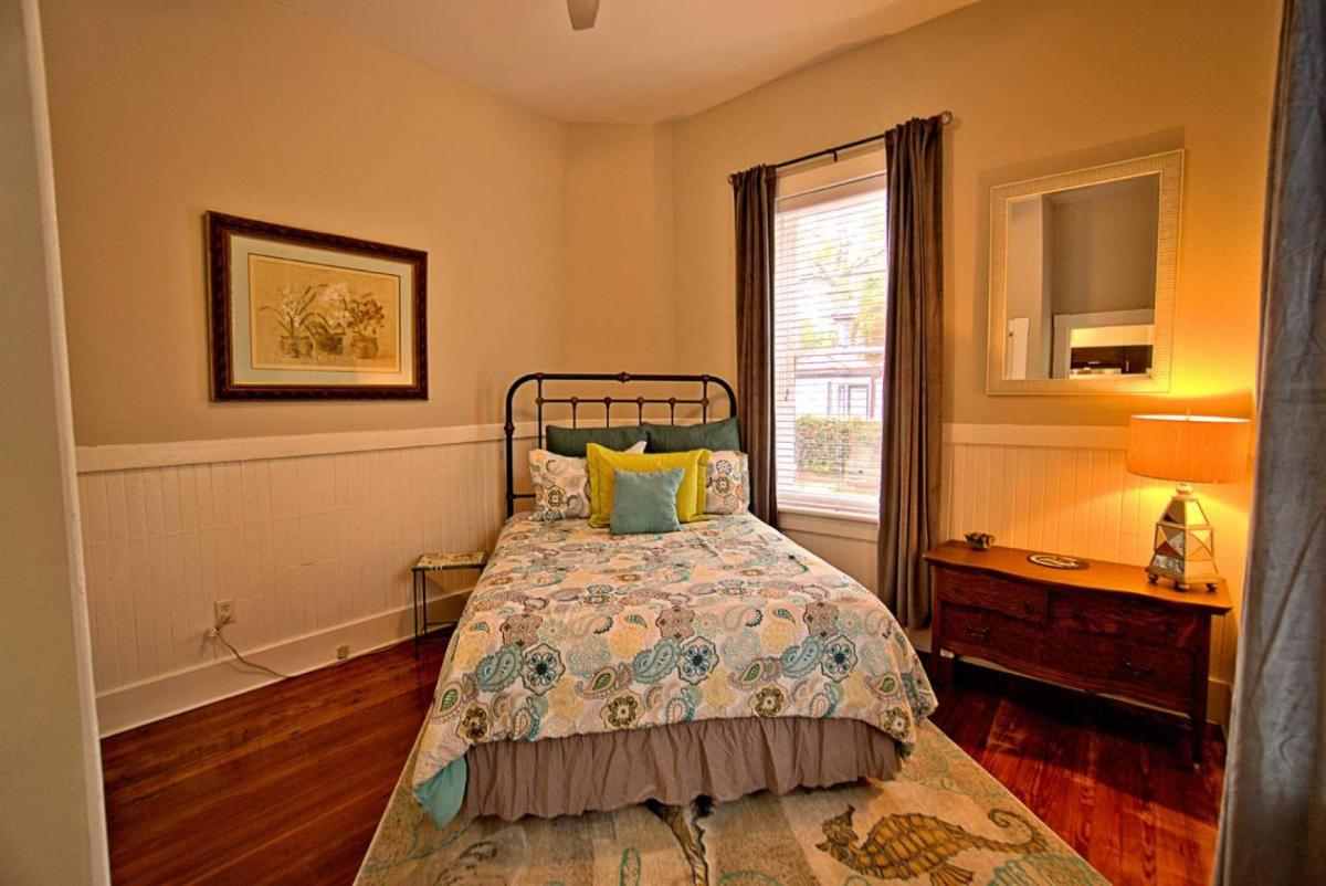 420Waldburg A · Modern Apt with Southern Charm Blocks from Forsyth view 5