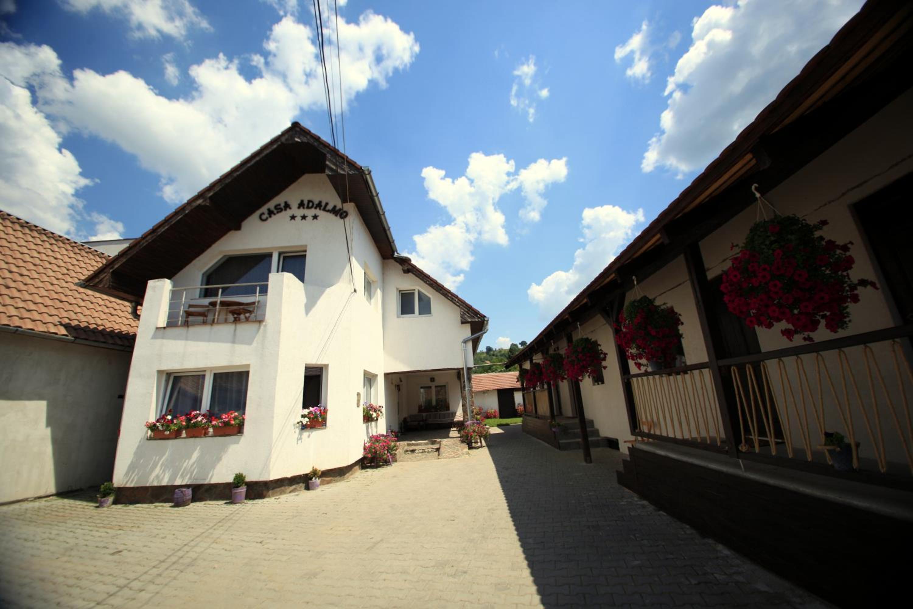 Casa Adalmo