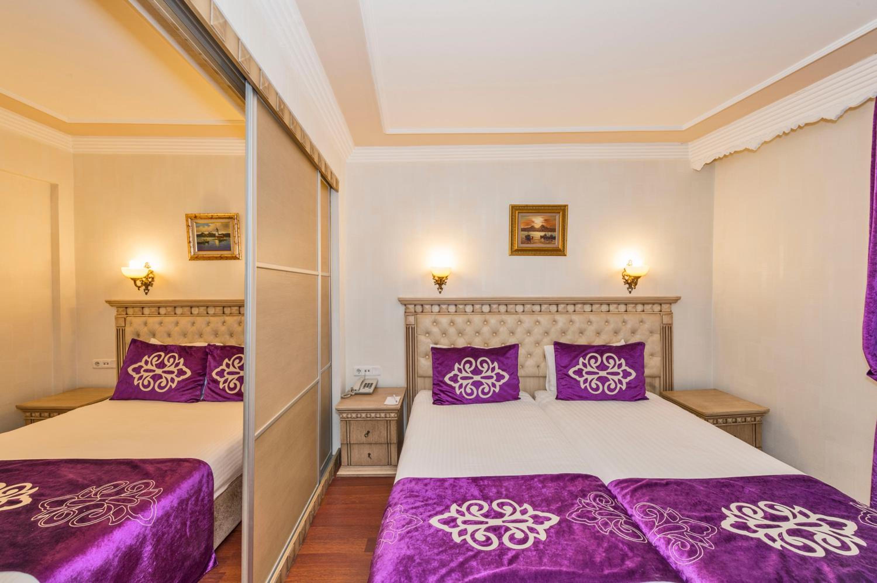 Istanbul Holiday Hotel - Image 37