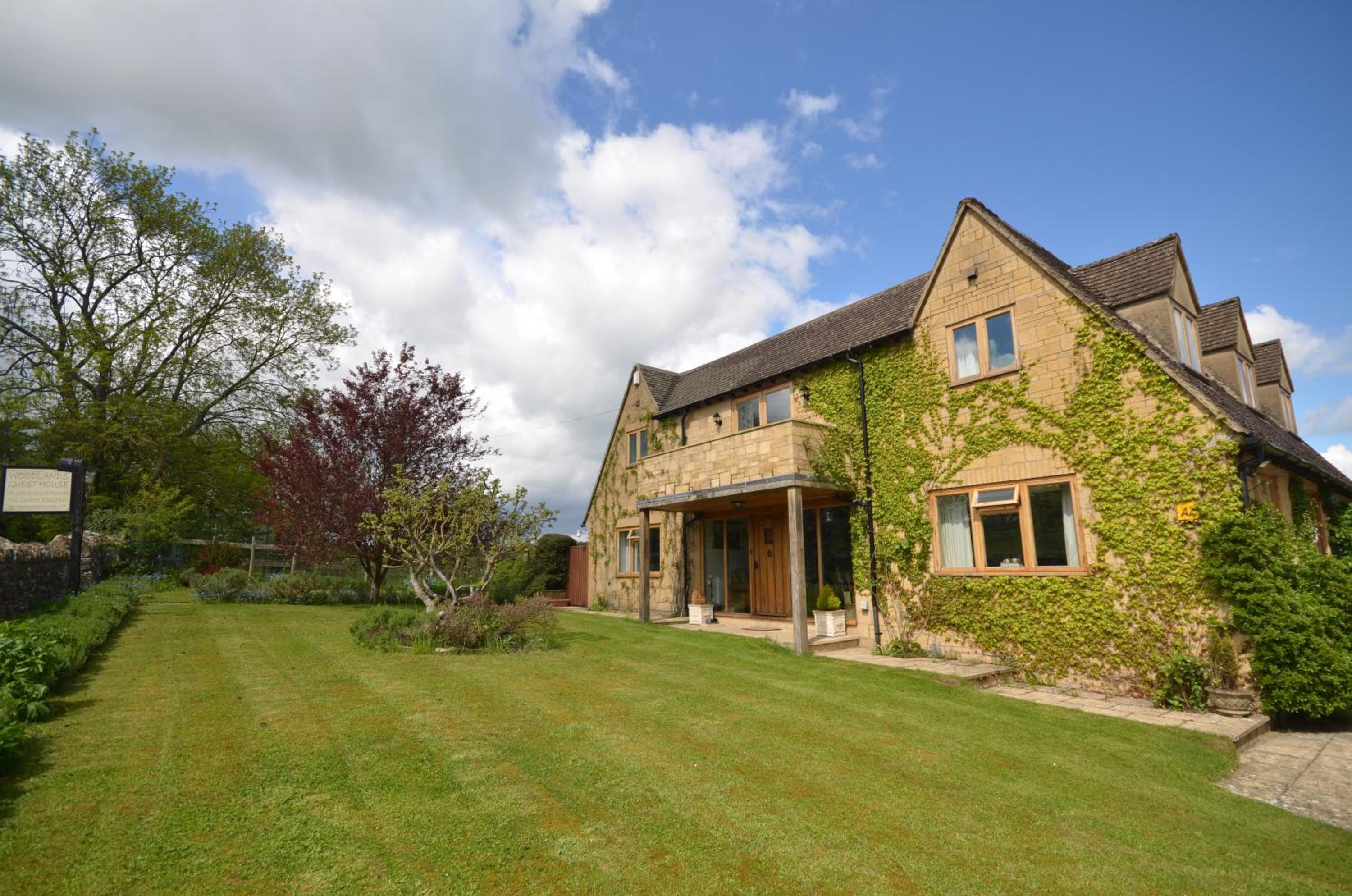 Woodland Guesthouse
