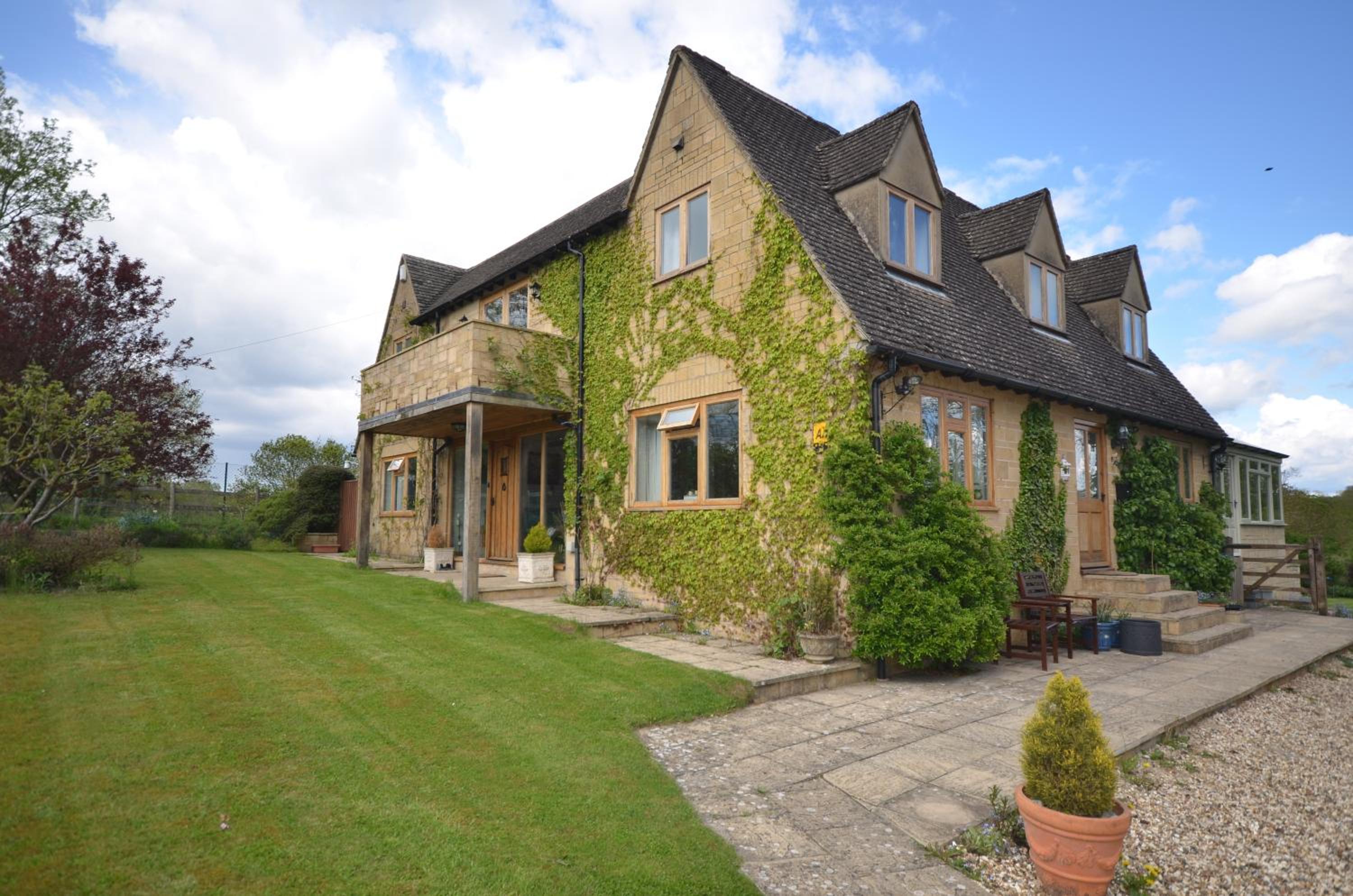 Woodland Guesthouse