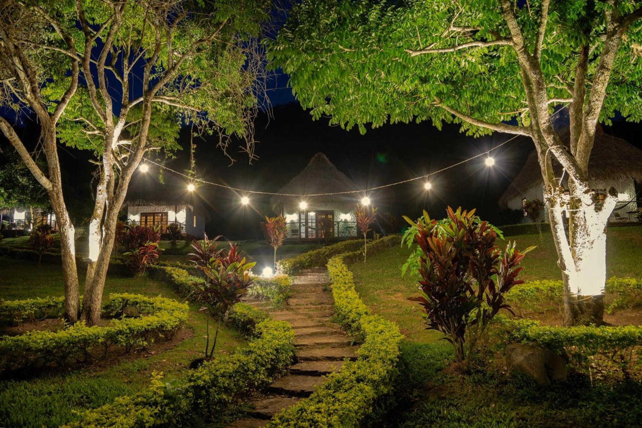 Sauce Lodge - Laguna Azul