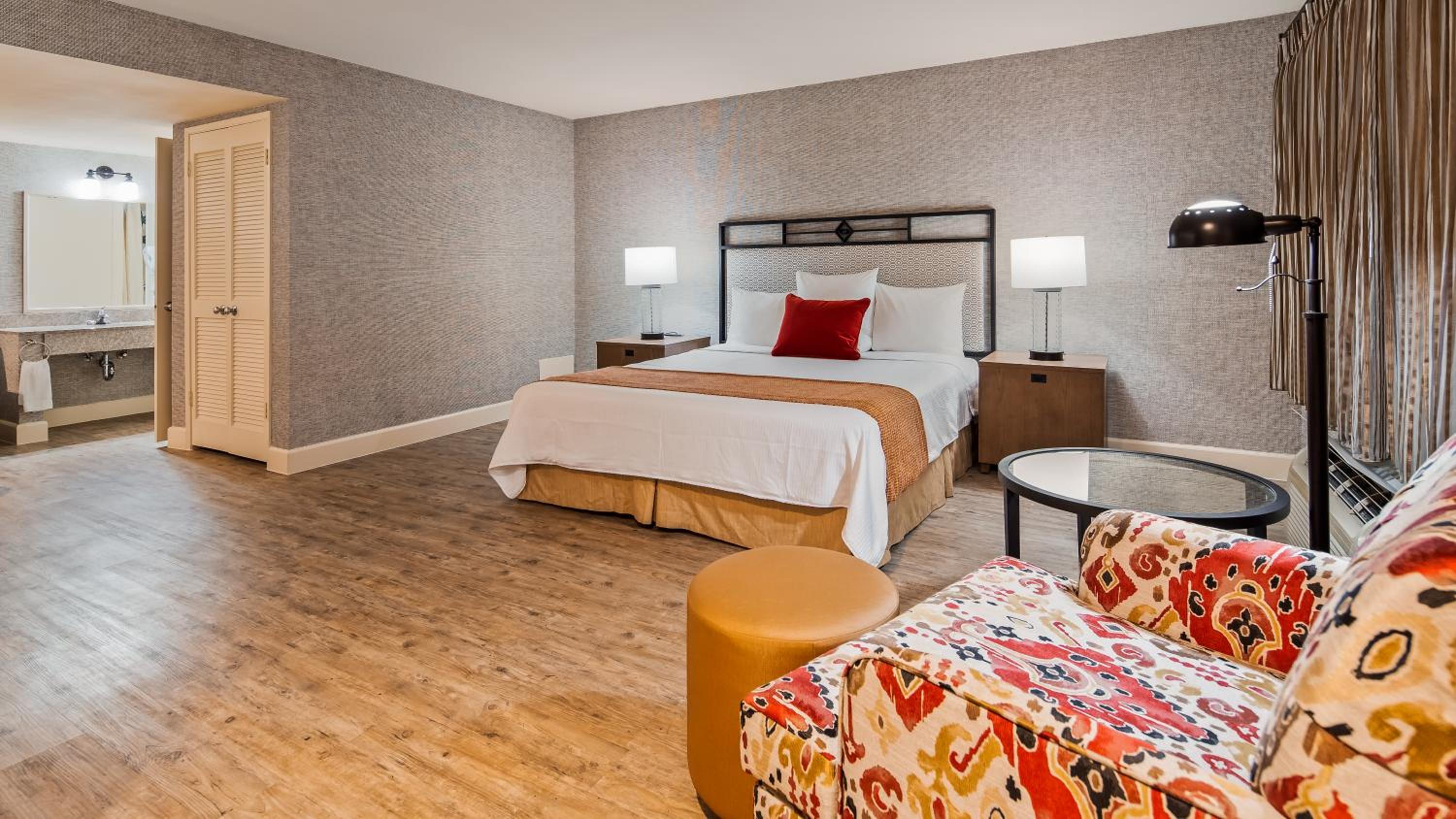 Camarillo Vacations - SureStay Hotel by Best Western Camarillo - Property Image 7