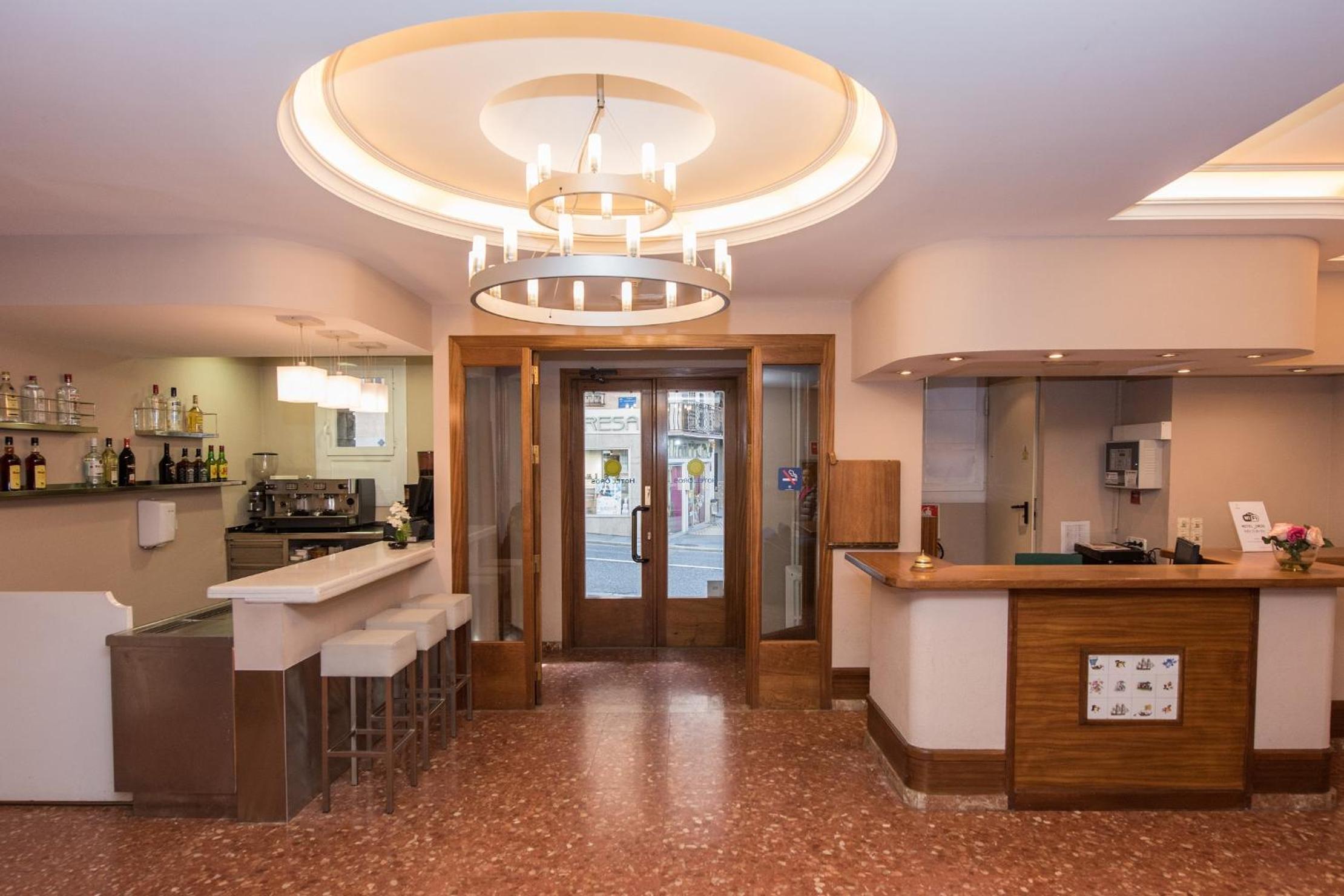 Hotel Oros by Nexta