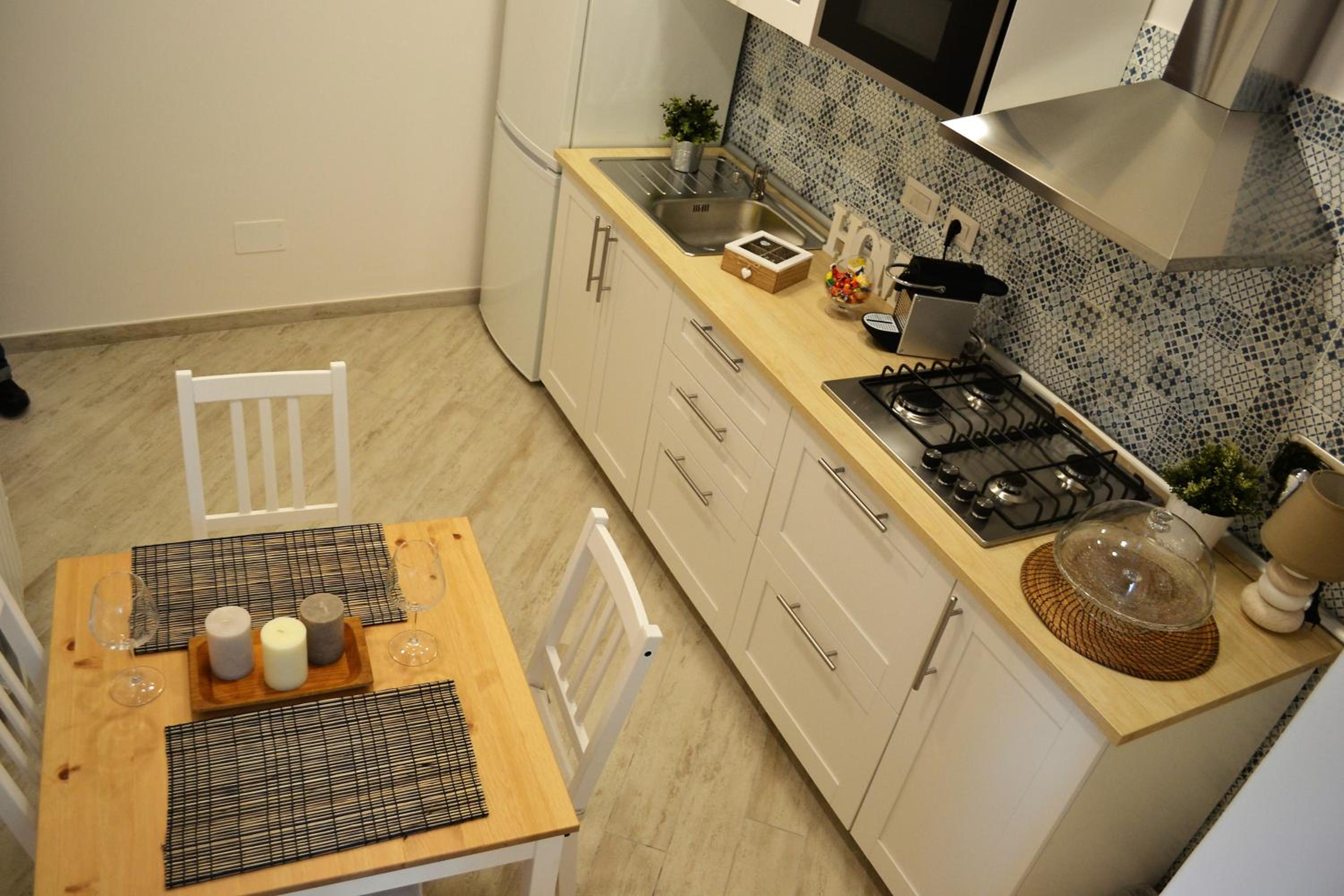 B&B SOFIA en Pozzuoli — kitchen