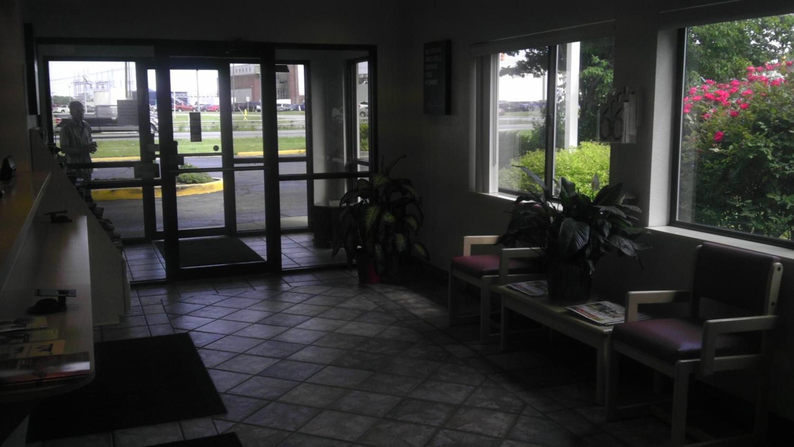 Kokomo Vacations - Motel 6-Kokomo, IN - Property Image 5