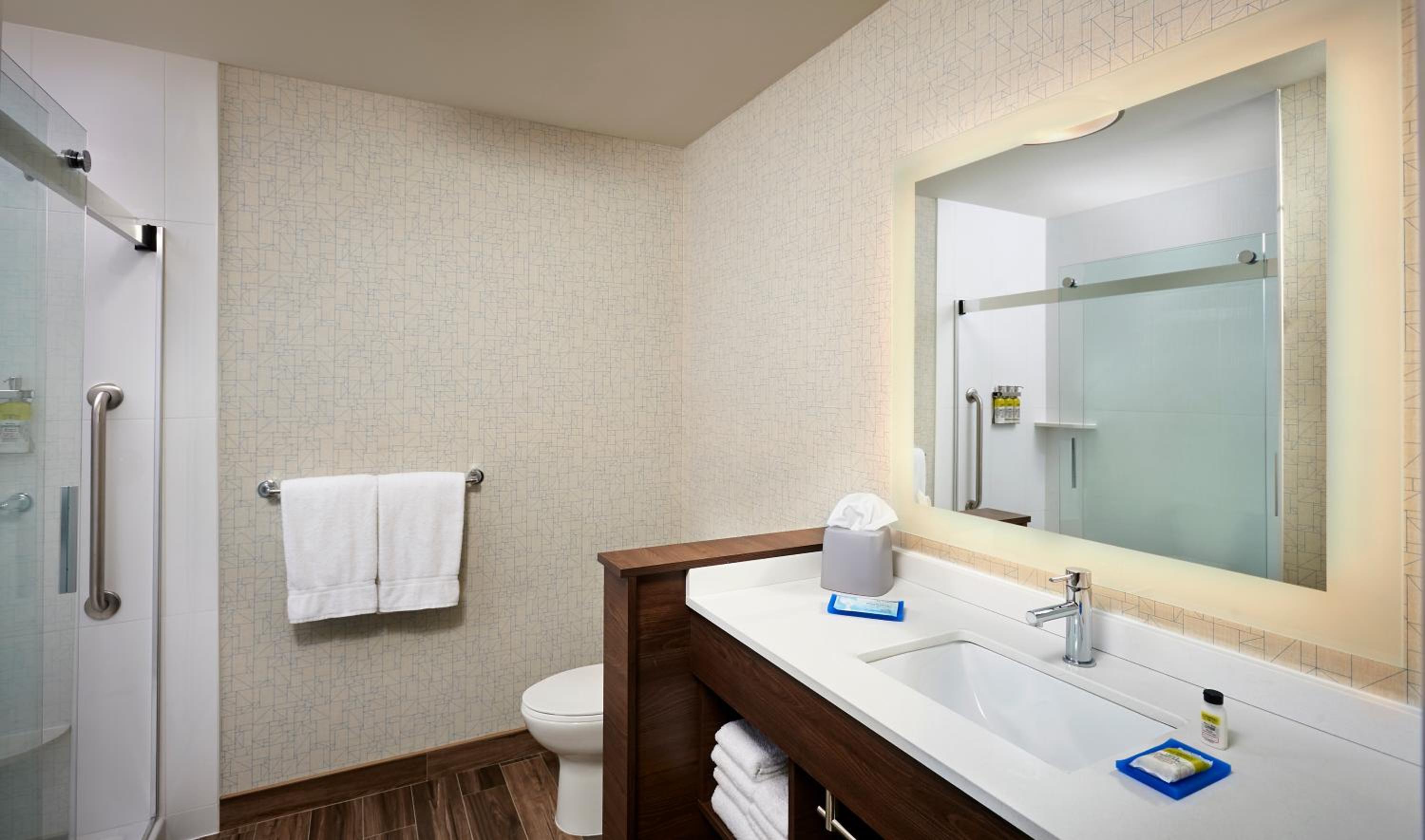 Brantford Vacations - Holiday Inn Express  Suites - Brantford, an IHG Hotel - Property Image 2