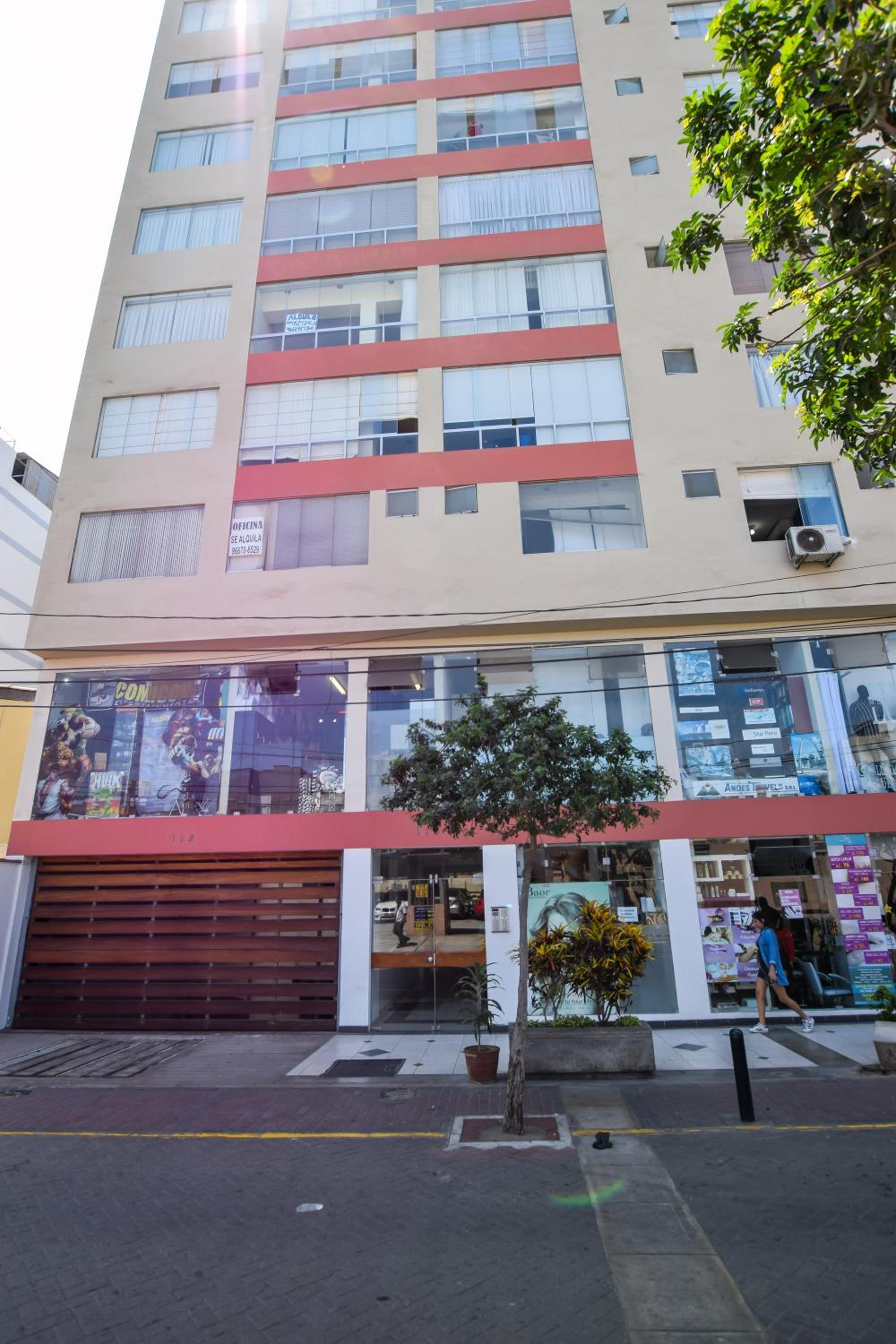 Miraflores Apartments 110 Alcanfores Street by Private Host