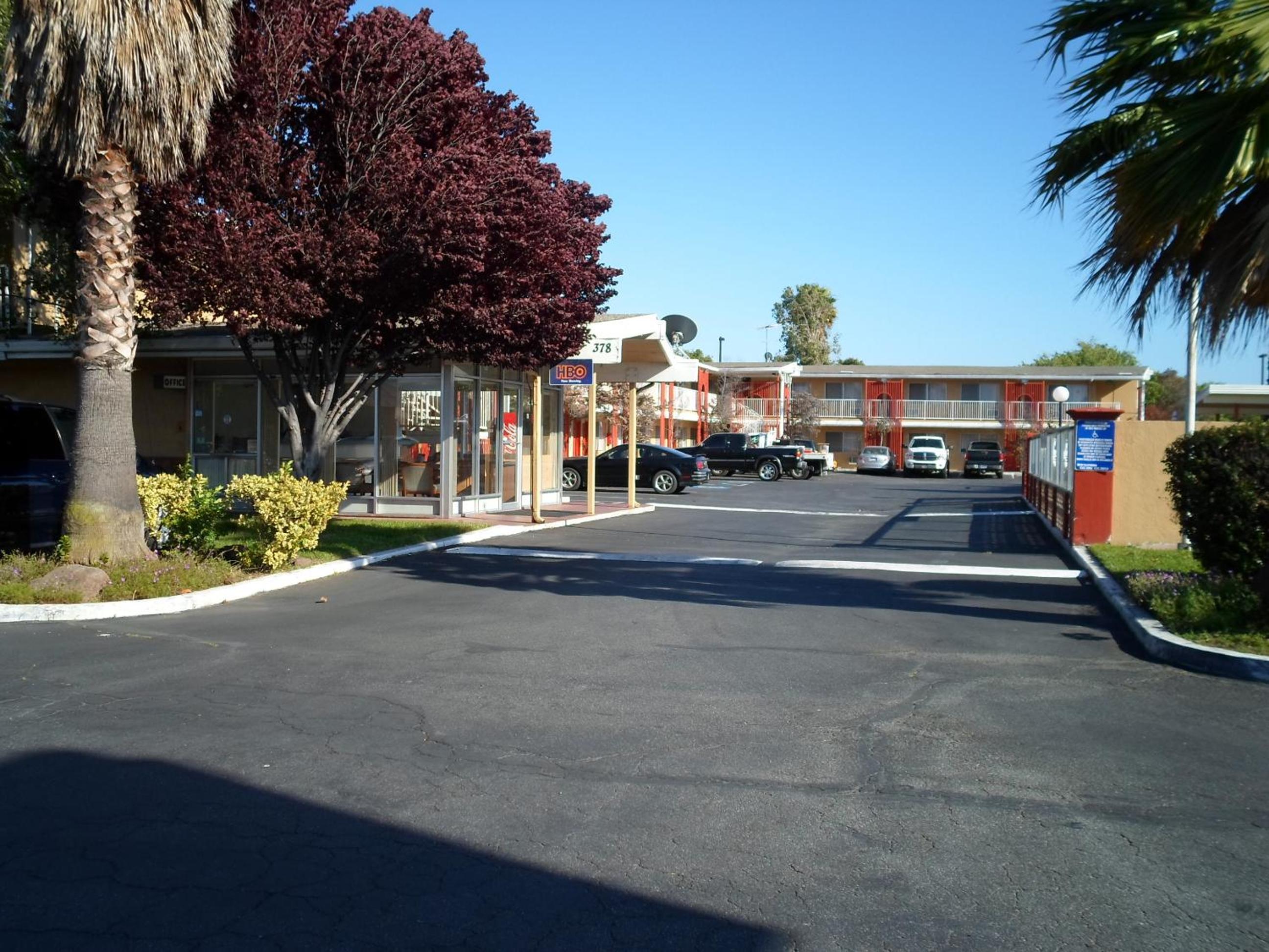 San Jose Vacations - Heritage Inn - Property Image 1