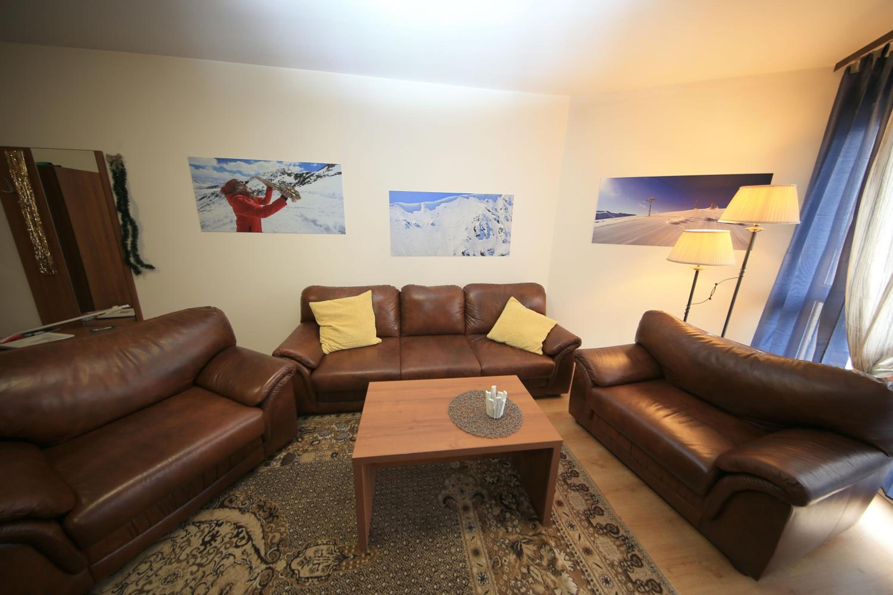 Nice and quiet apartment next to Gondola lift. view 5