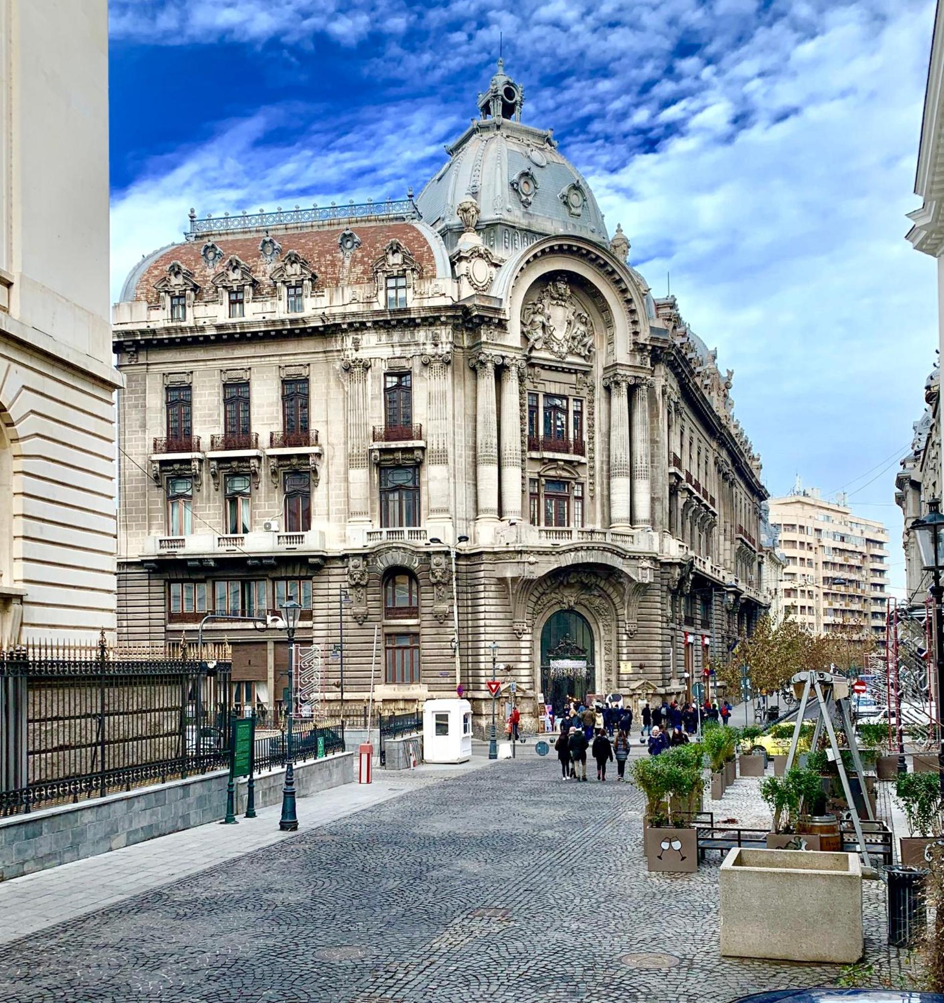 Hotel NF Palace Old City Bucharest - Image 1