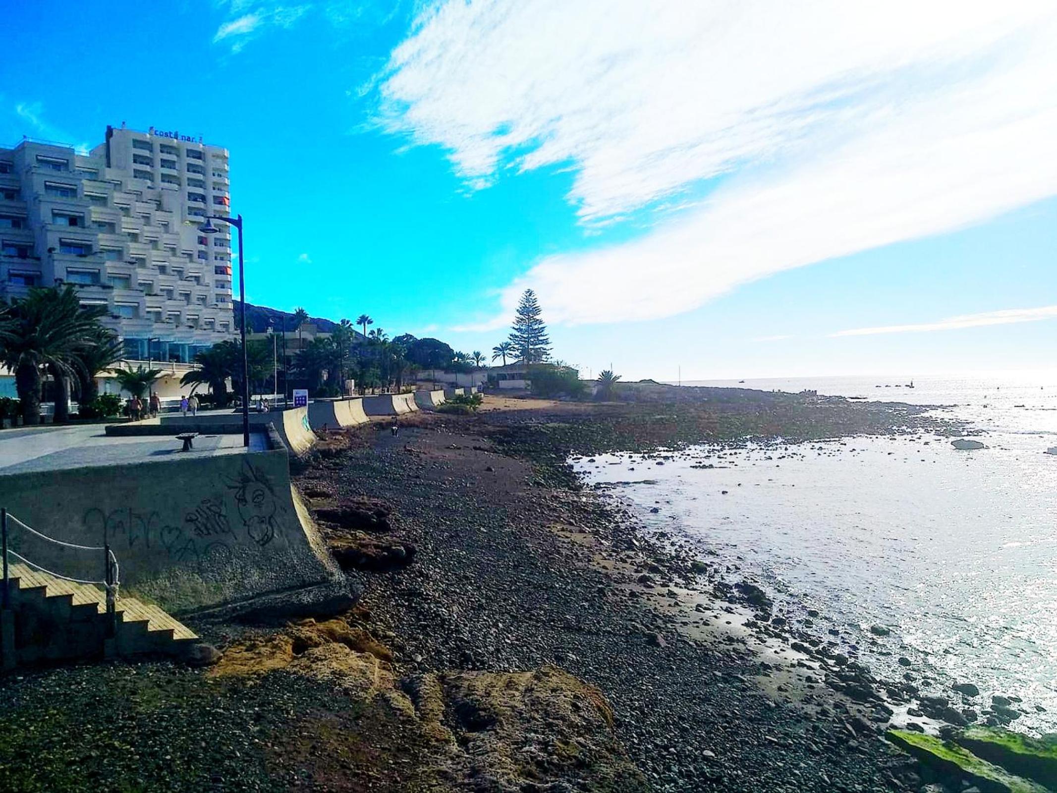 2 bedrooms sea view apartament 100 meters from ocean view 3