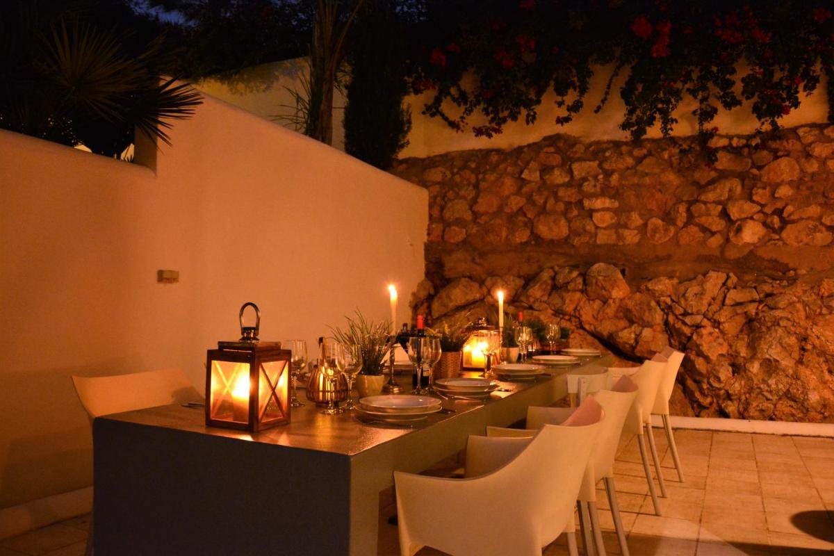 Villa Sitges Loto Amazing View Confortable AC 20 minutes walk Sitges beaches photo 4