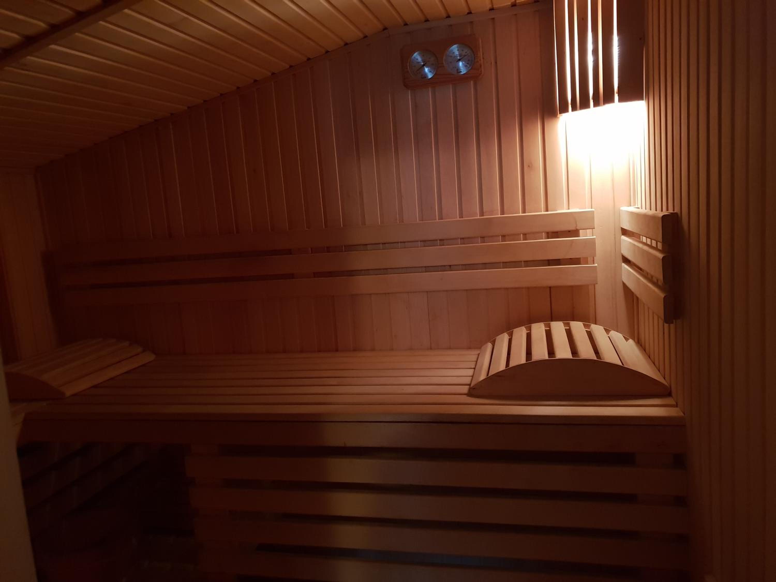 Guest House Karov - 2 Stars