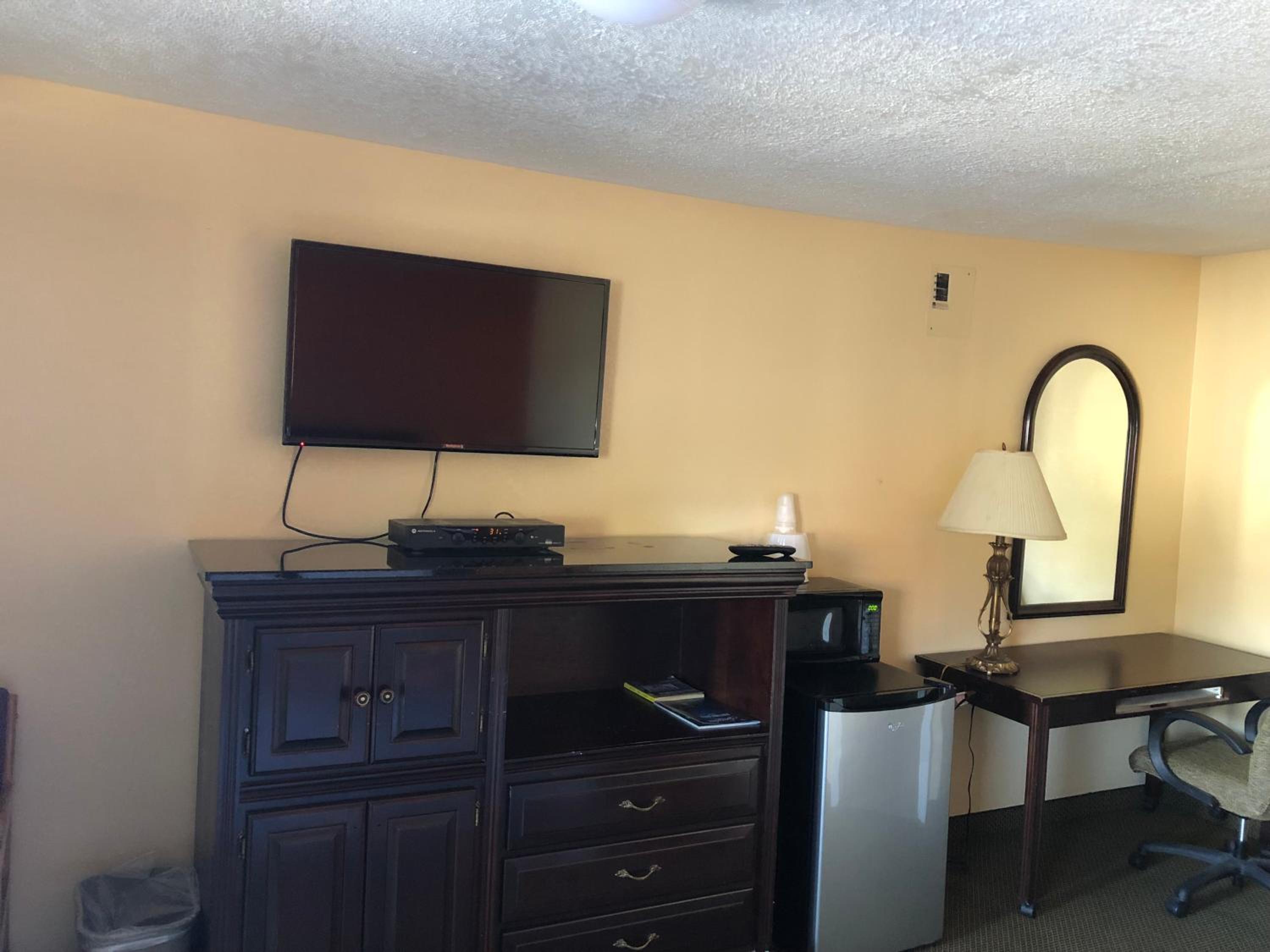 Springfield Vacations - Dogwood Park Inn - Property Image 10