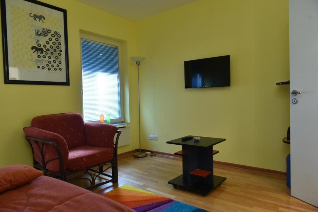 Photo 6