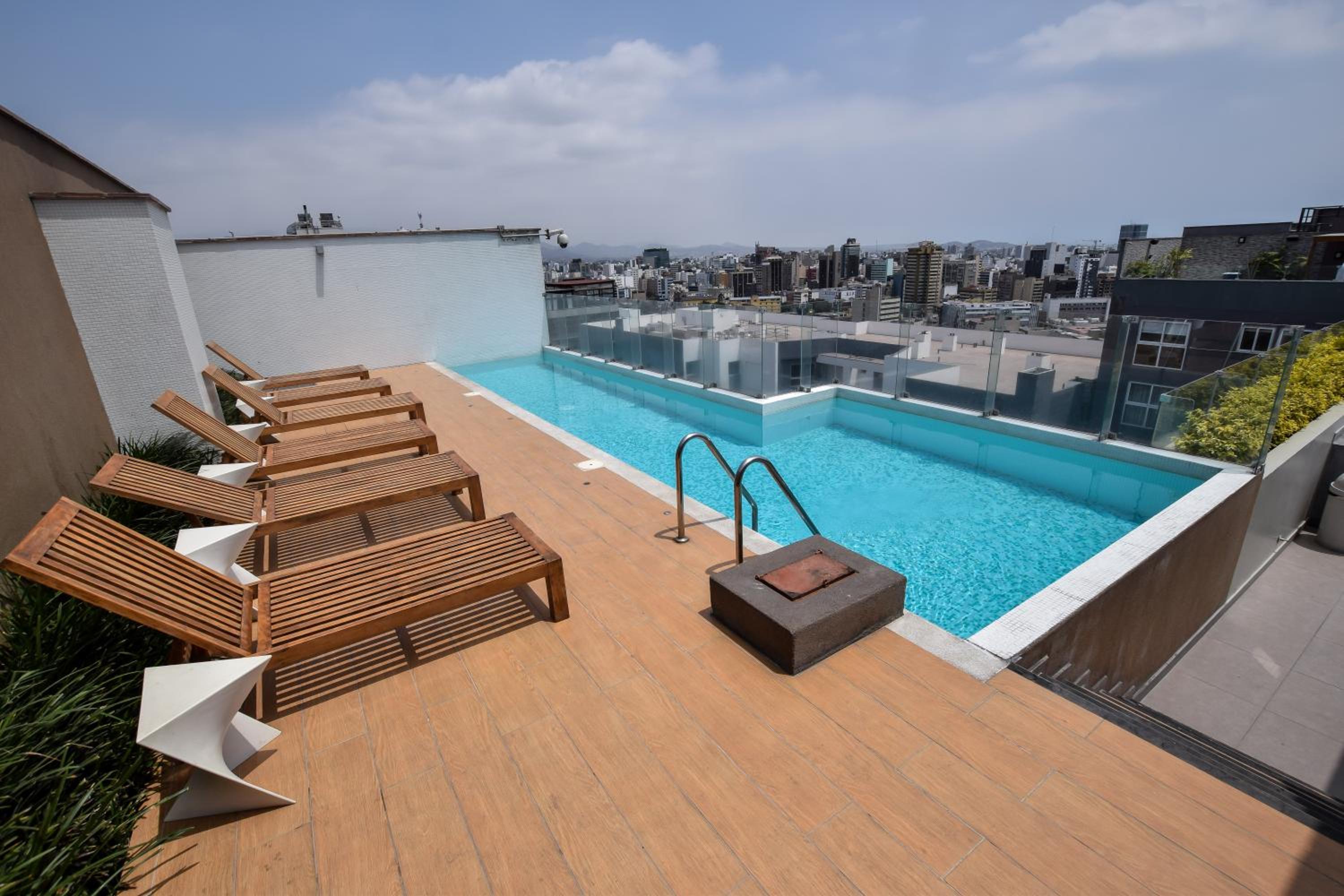 Miraflores Apartments 570 Pardo Ave by Private Host