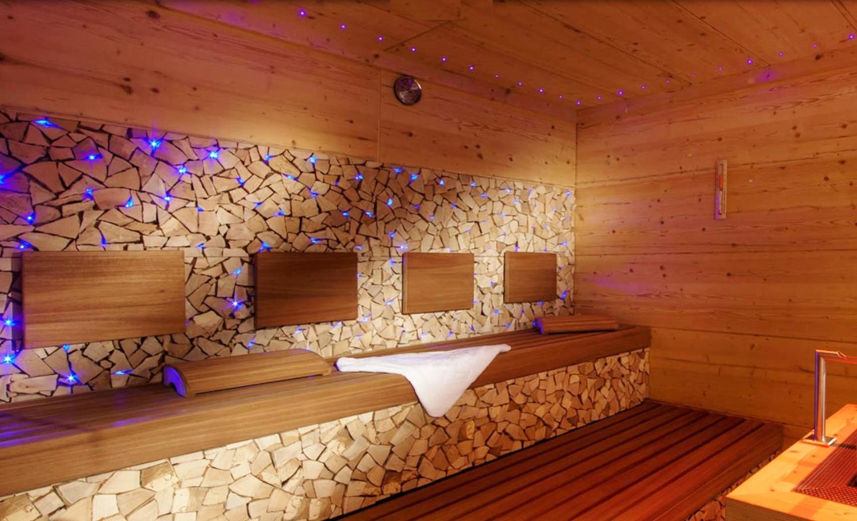Arcade Apartments & Spa