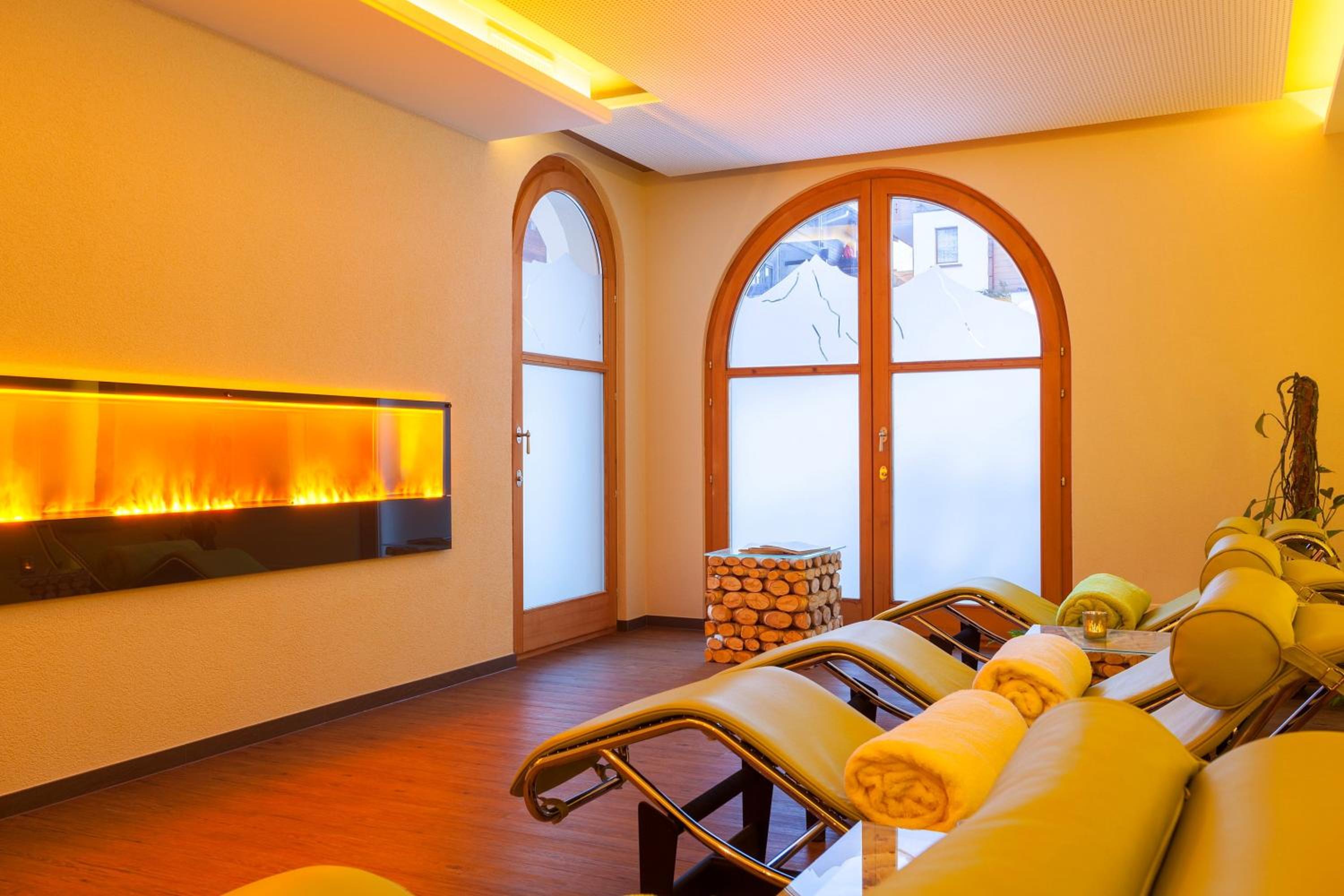 Arcade Apartments & Spa