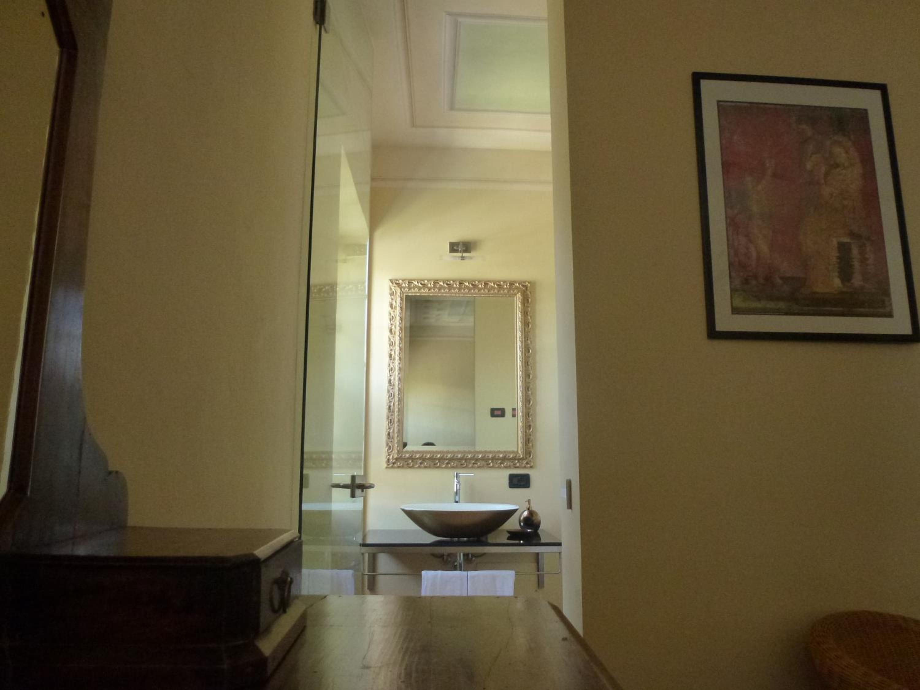 Photo 34