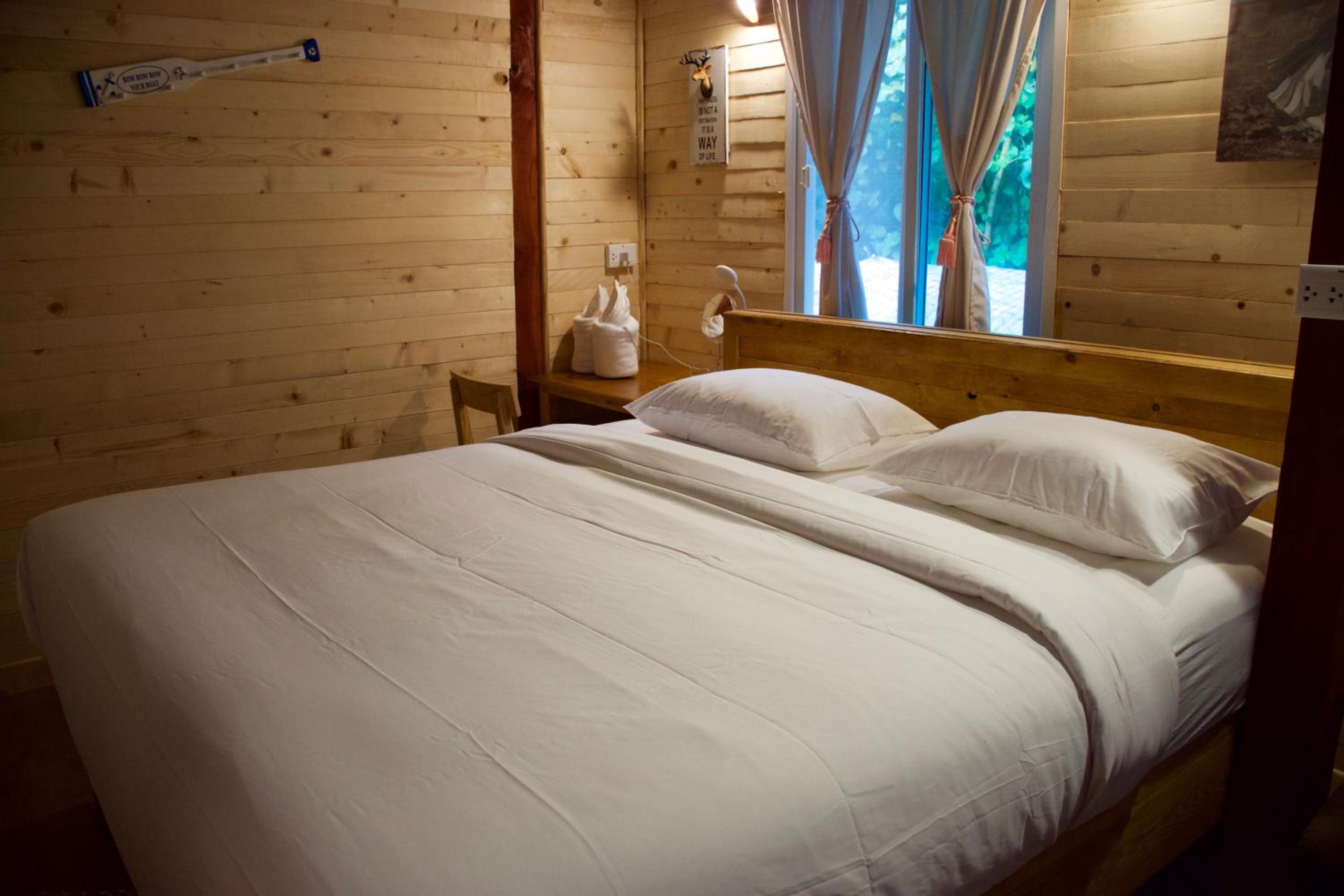 Lazy Hut