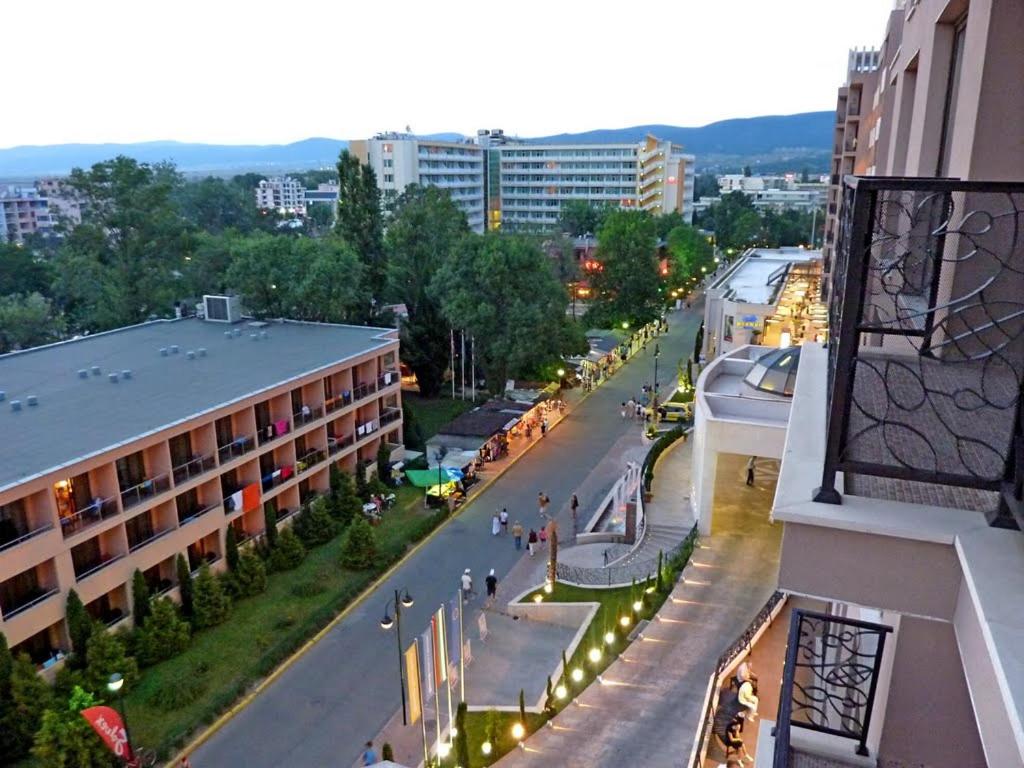 ROYAL BEACH HOTEL apartment