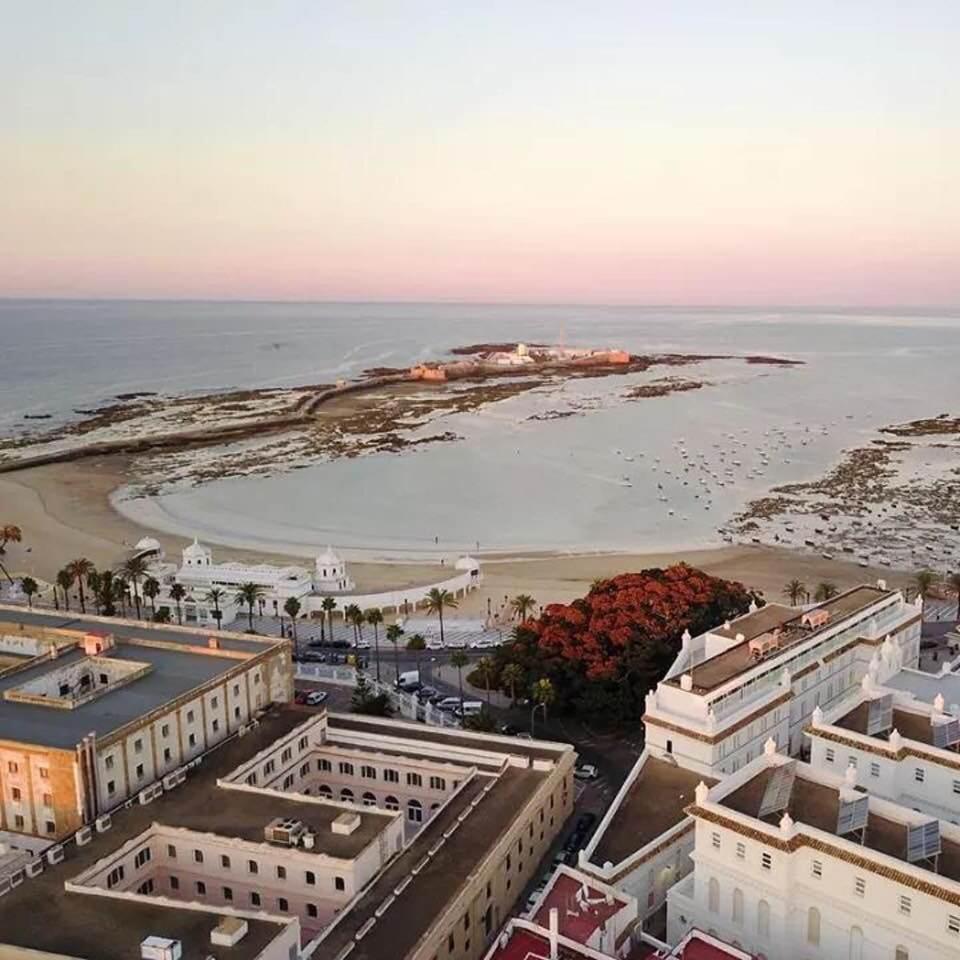 La Joya de la Caleta. A 60 mts playa. view 3