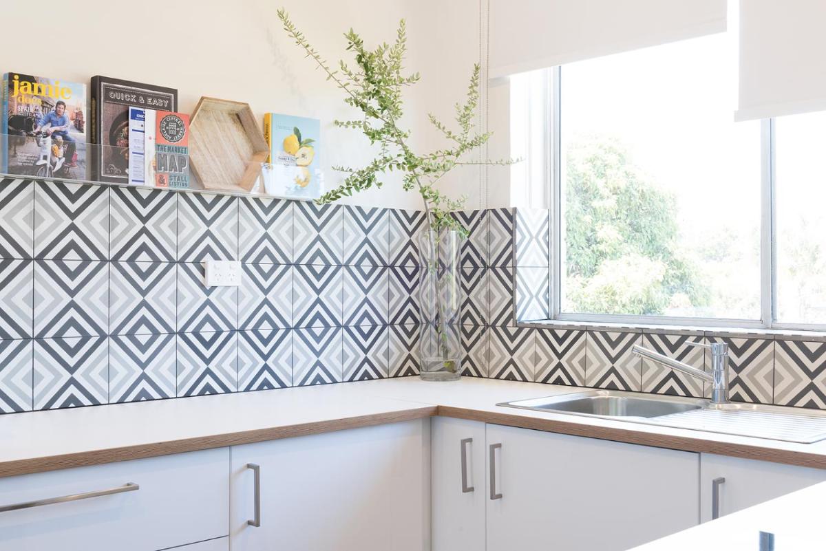 Arabella on West - Image 2