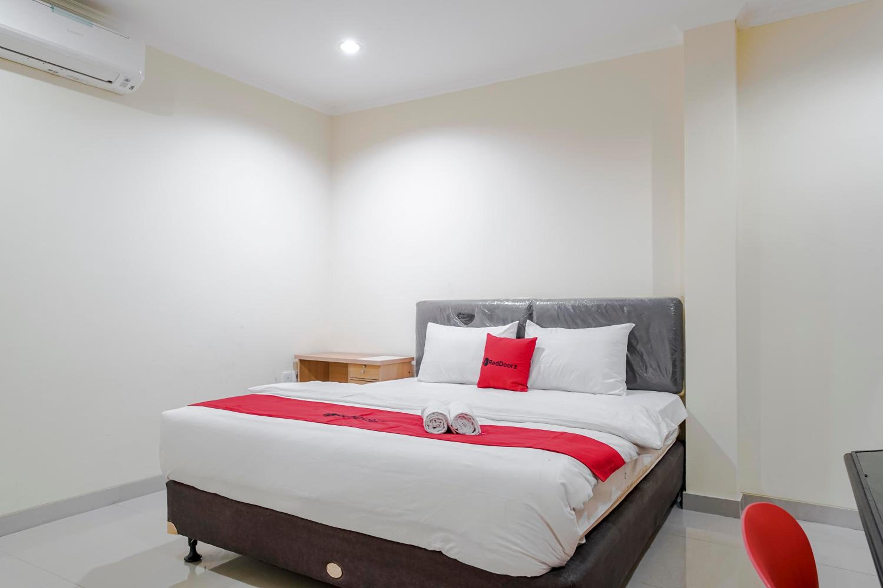 RedDoorz @ Jalan Biak Roxy Jakarta, Jakarta - 10