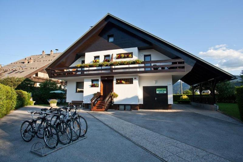 Lake Bled Apartment Marjetka view 3