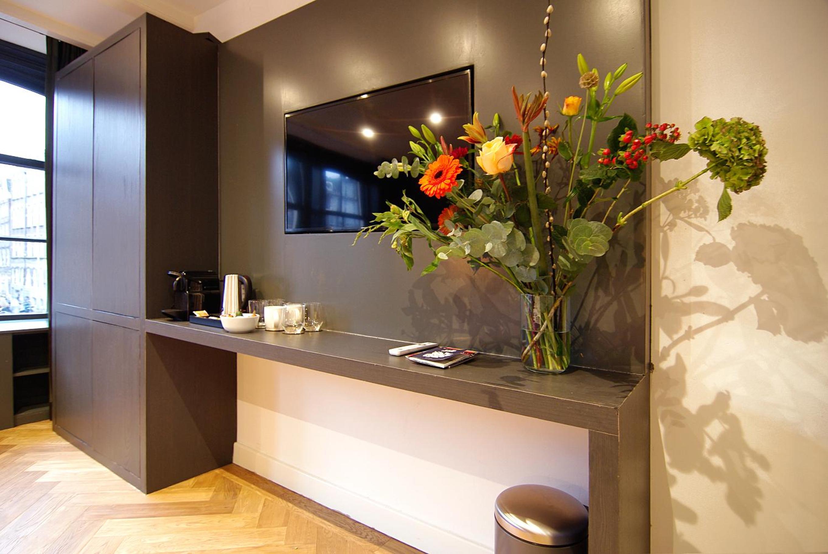 NEW! 2024 - The Canal Bridge Suites