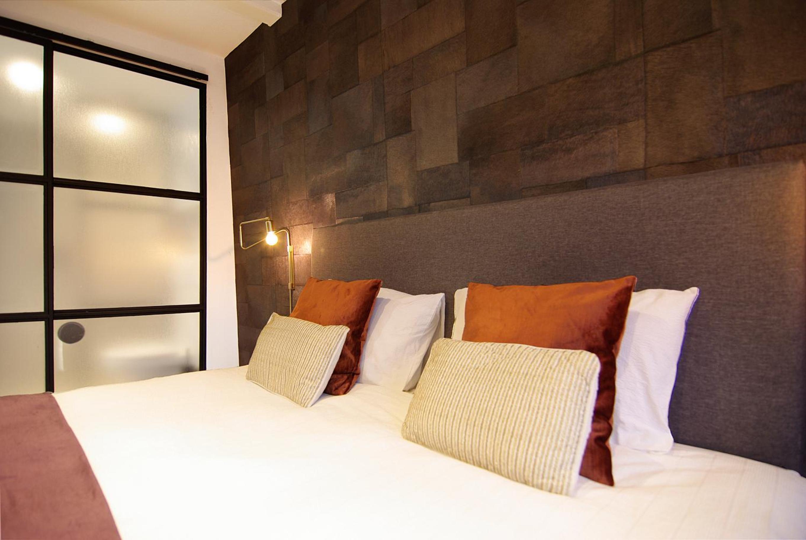 NEW! 2024 - The Canal Bridge Suites