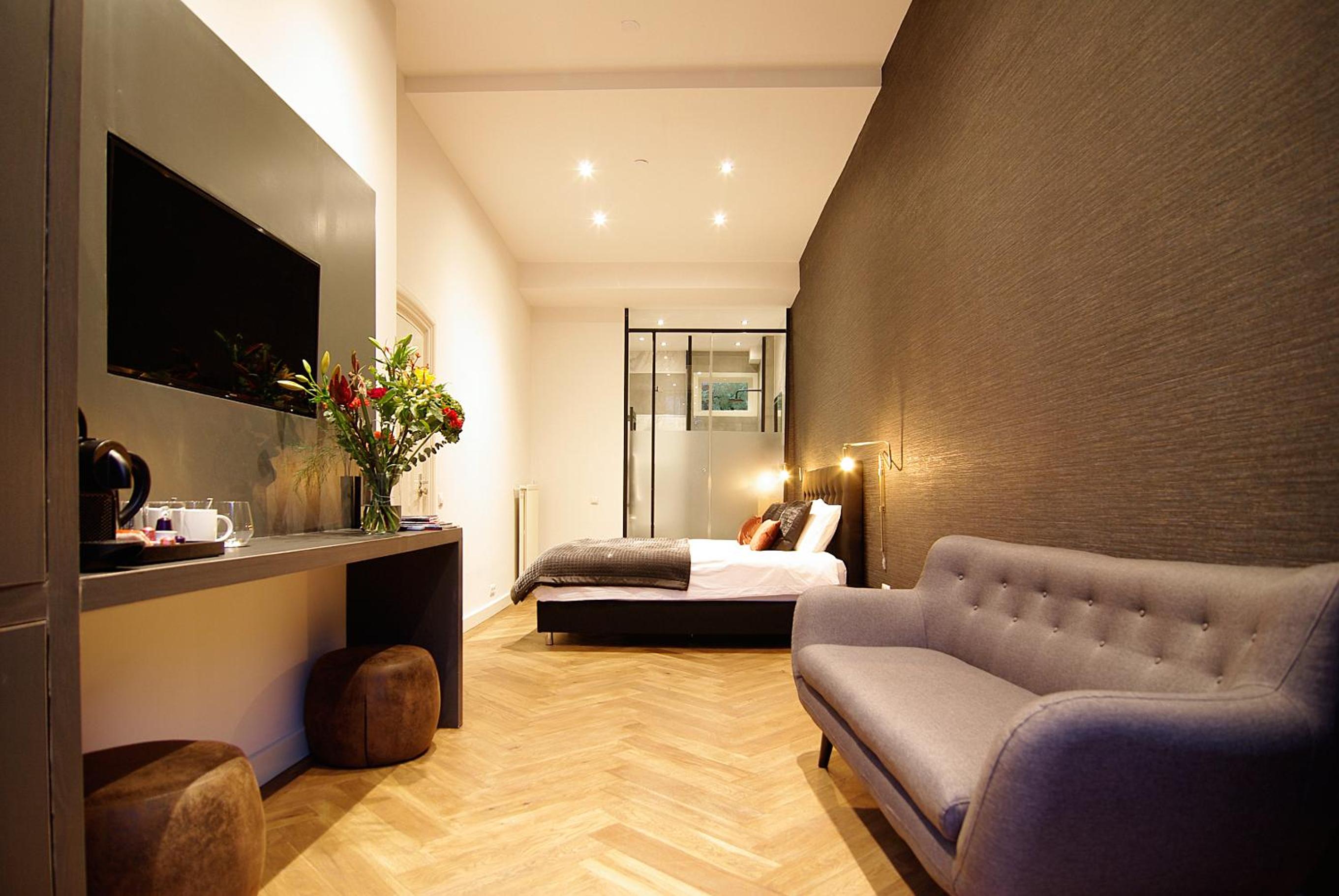 NEW! 2024 - The Canal Bridge Suites
