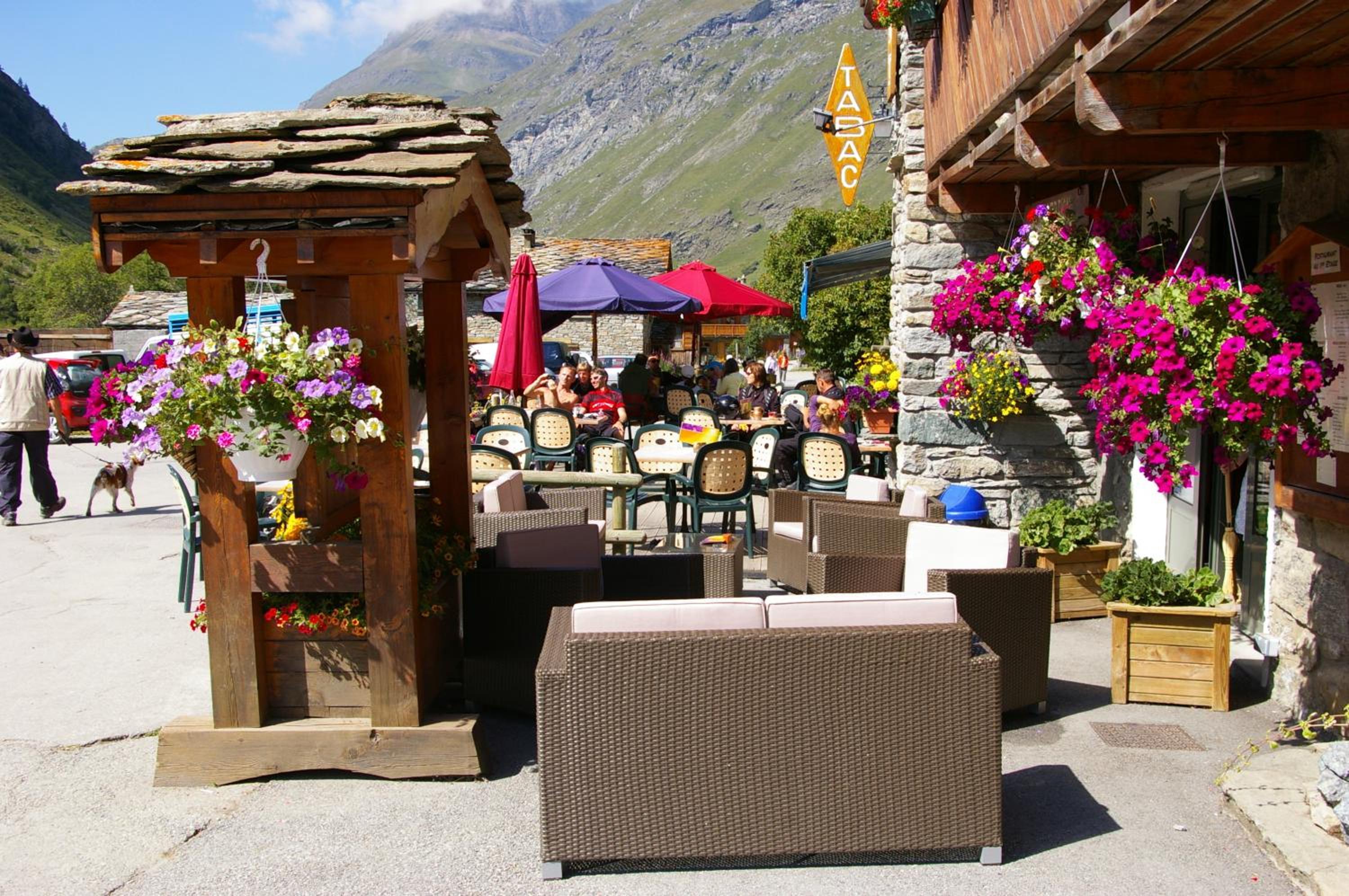outdoor BBQ area
