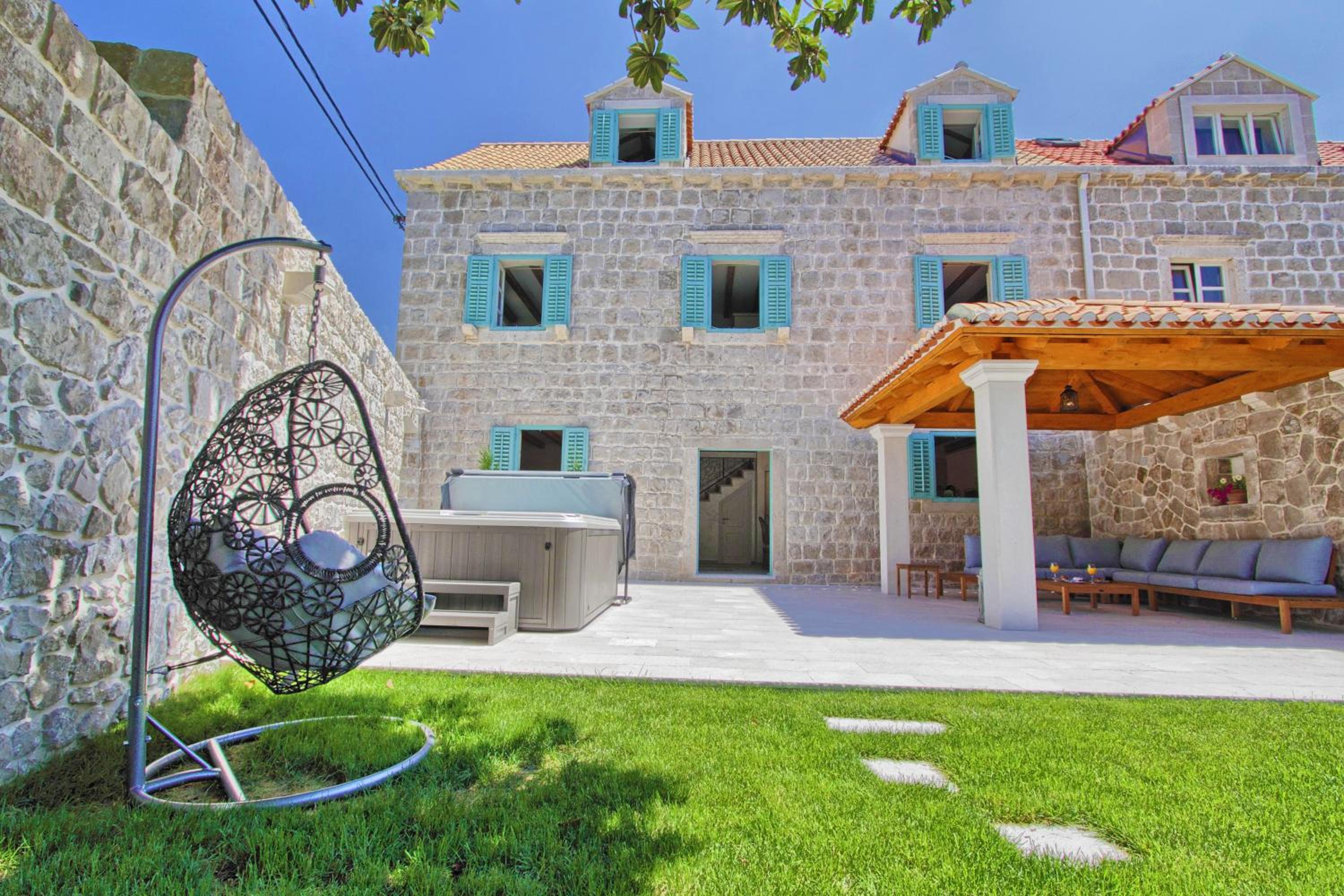 Villa Princess Captislava view 5