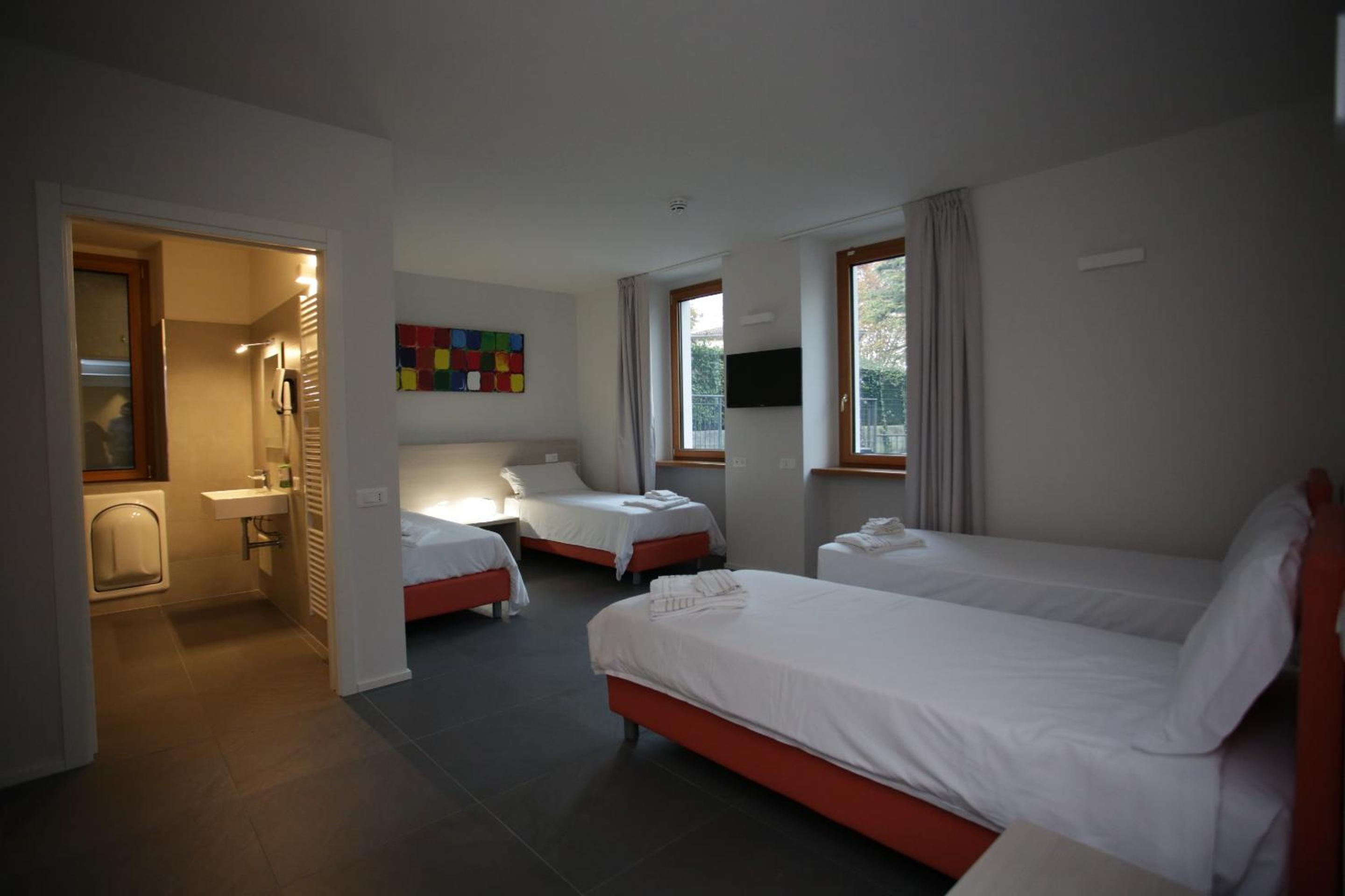 StraVagante Hostel & Rooms view 2