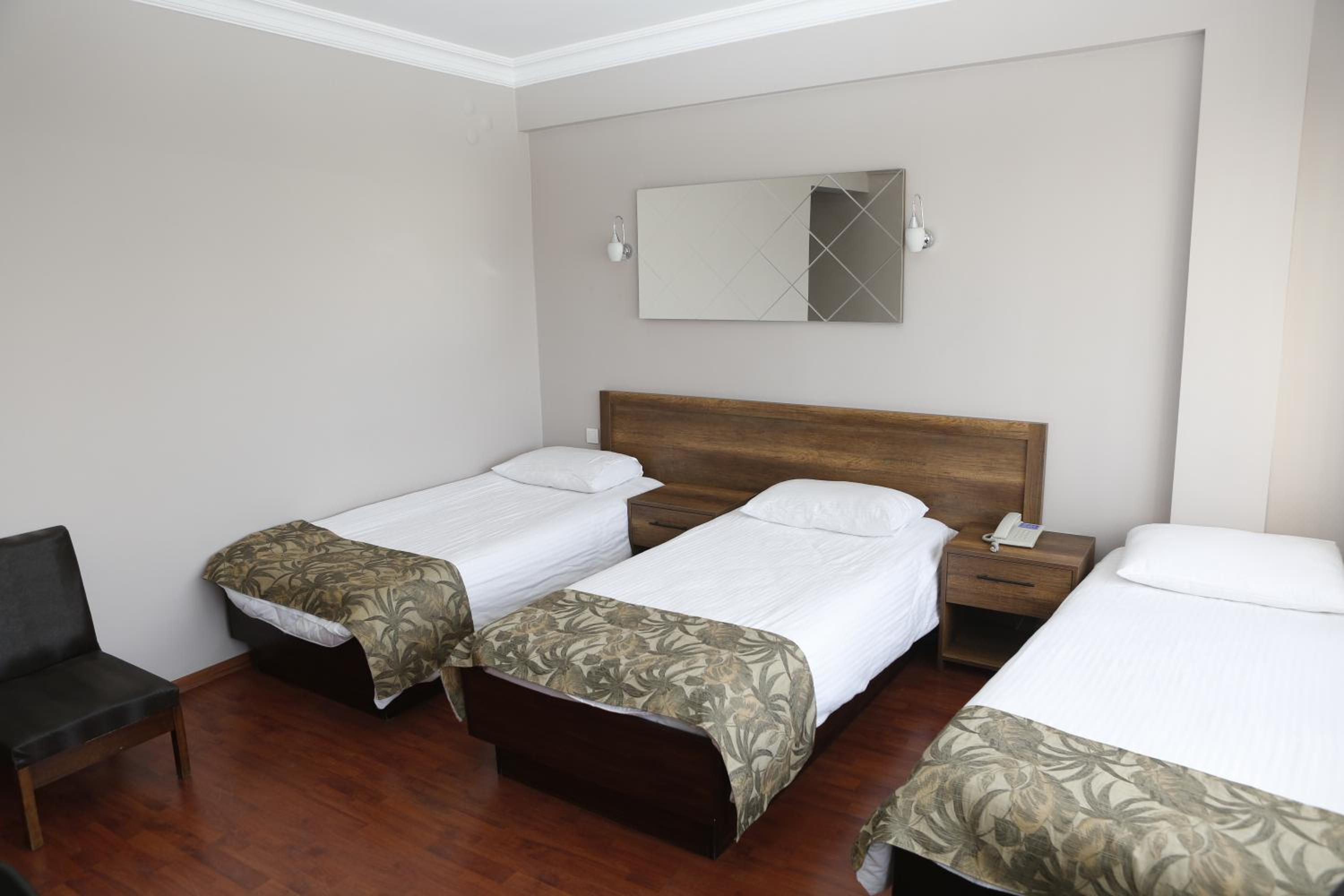 Cihan Palas - Image 26